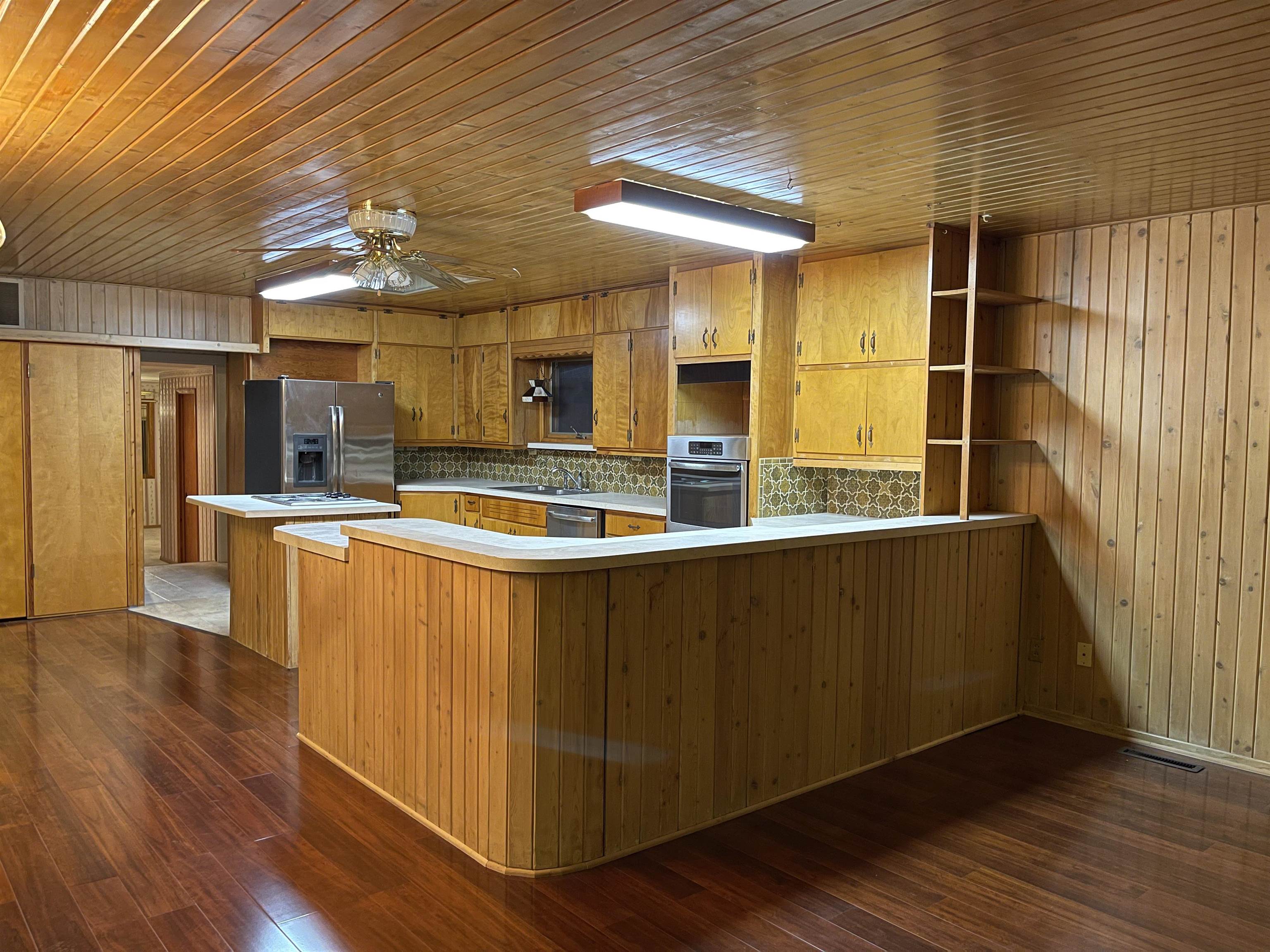 1326 N C St Property Photo 6