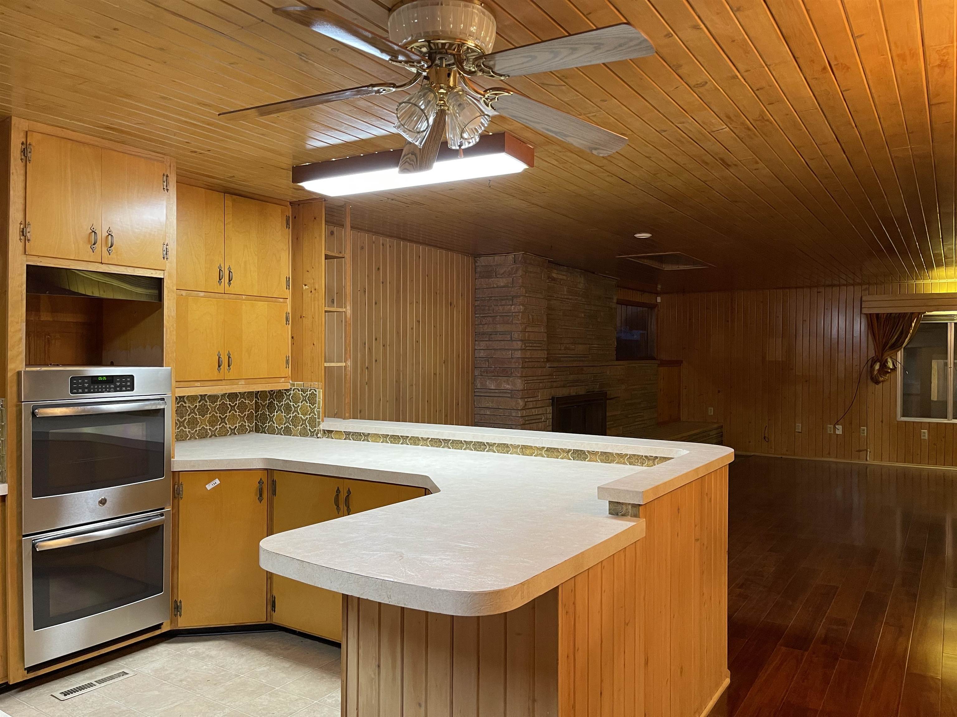 1326 N C St Property Photo 13