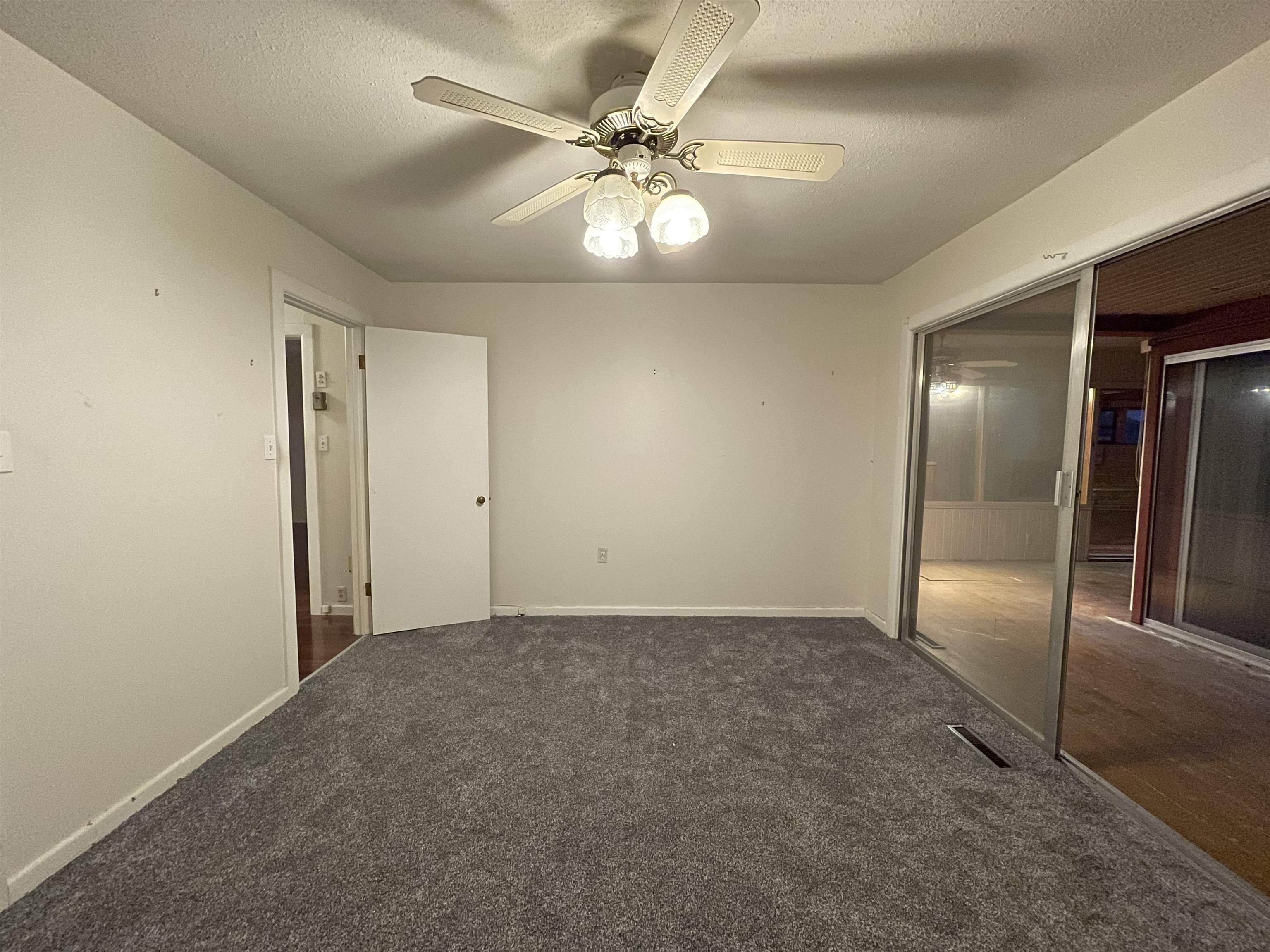1326 N C St Property Photo 20