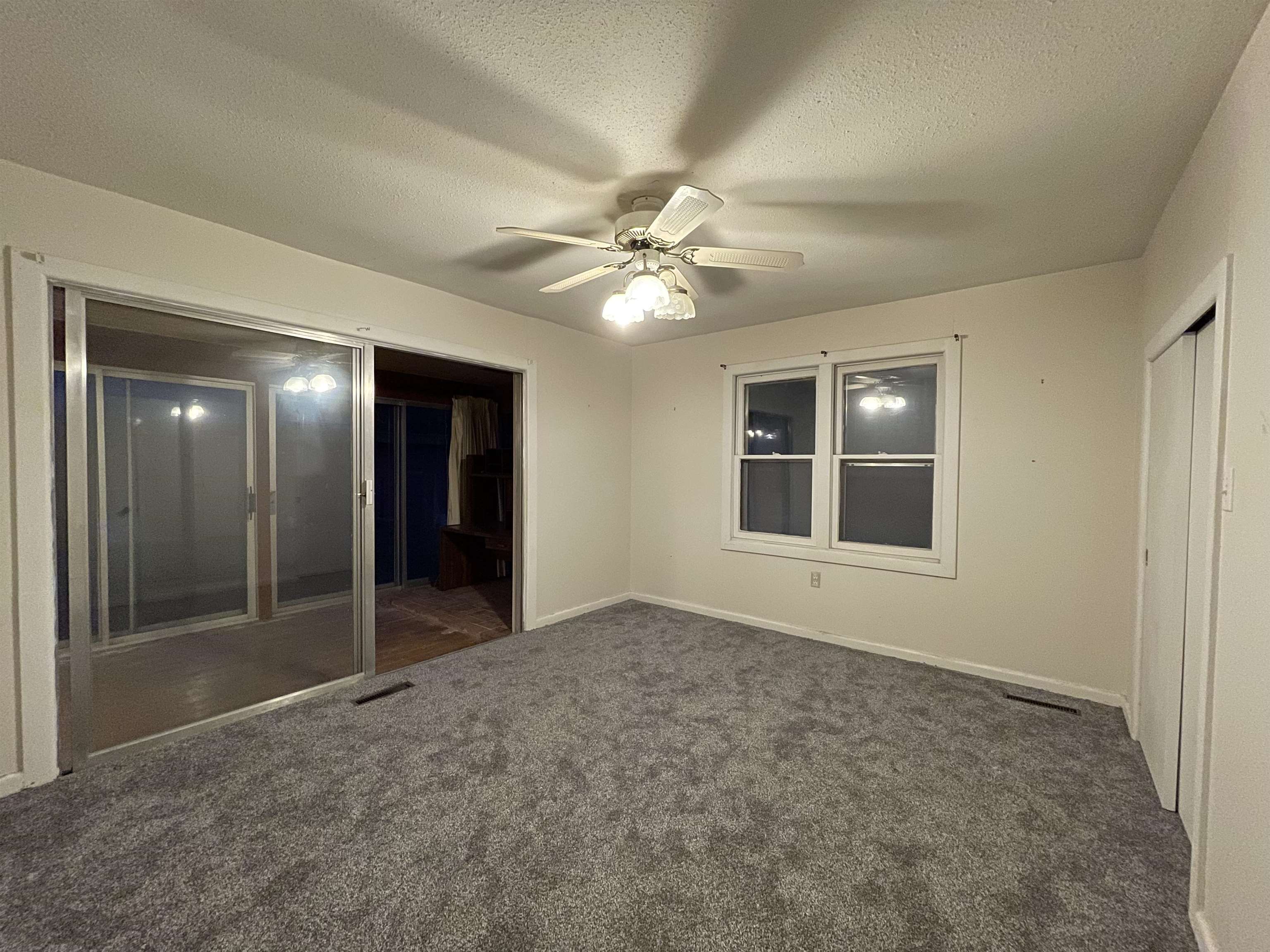 1326 N C St Property Photo 21
