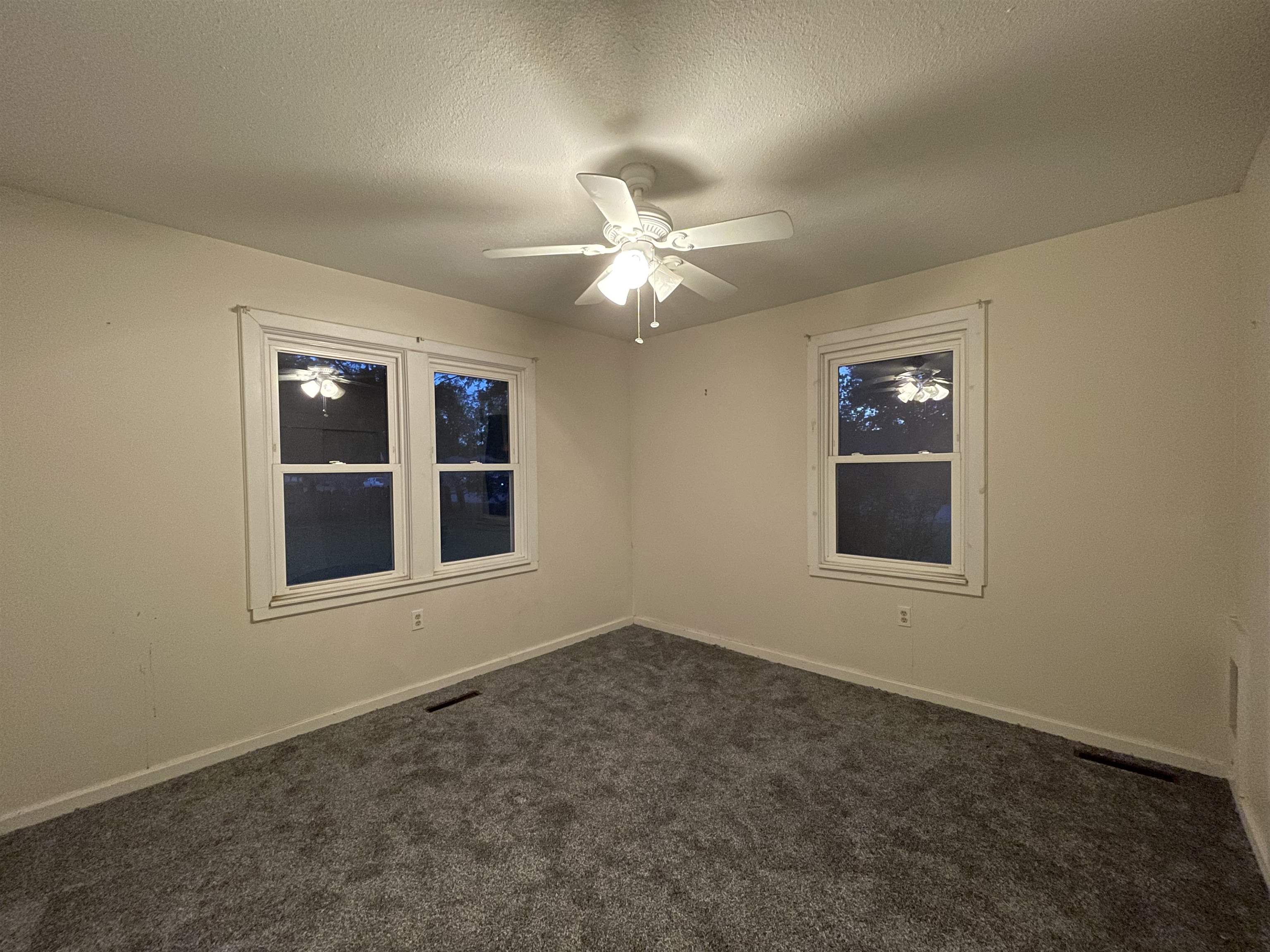1326 N C St Property Photo 24