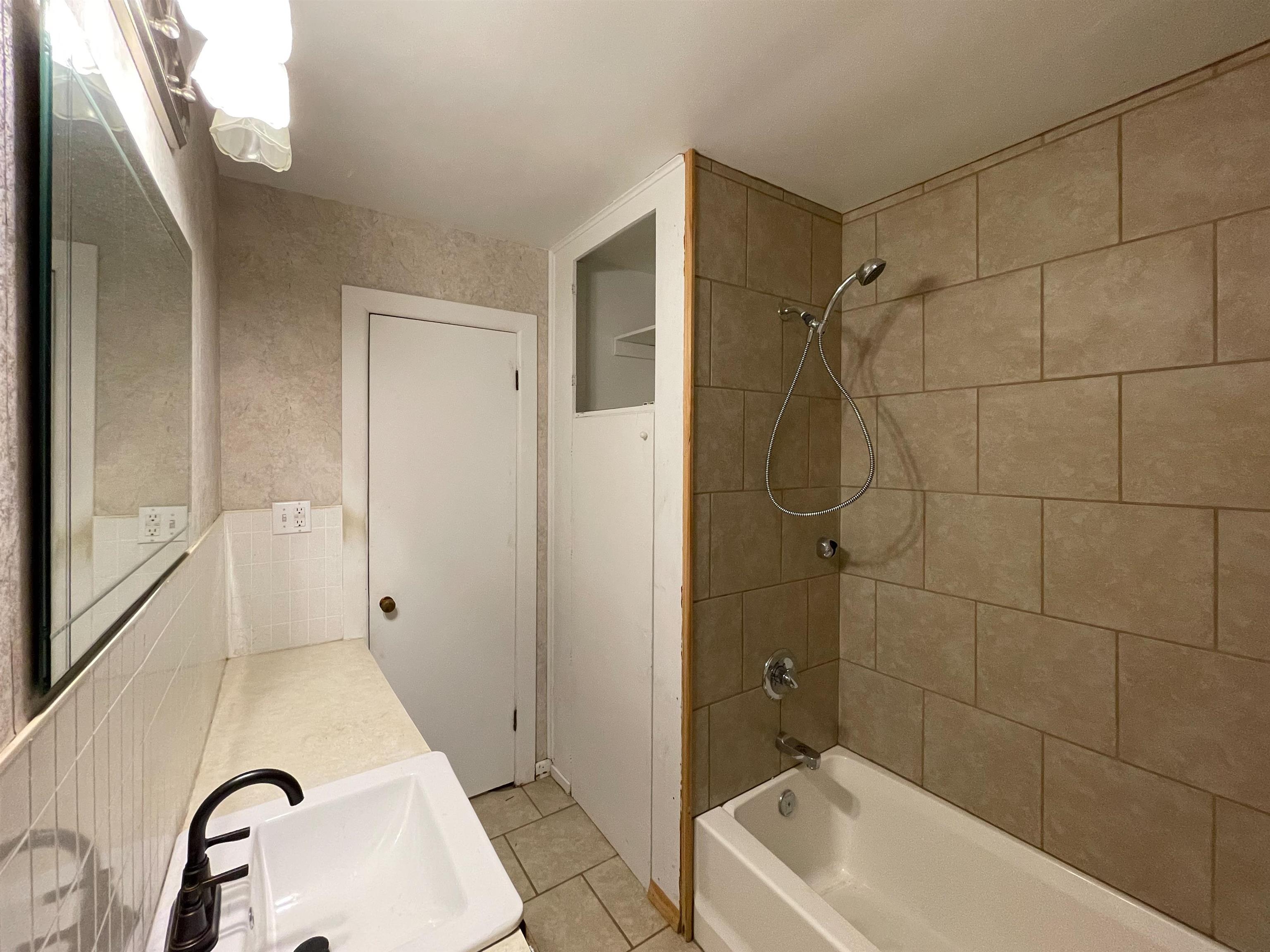 1326 N C St Property Photo 27