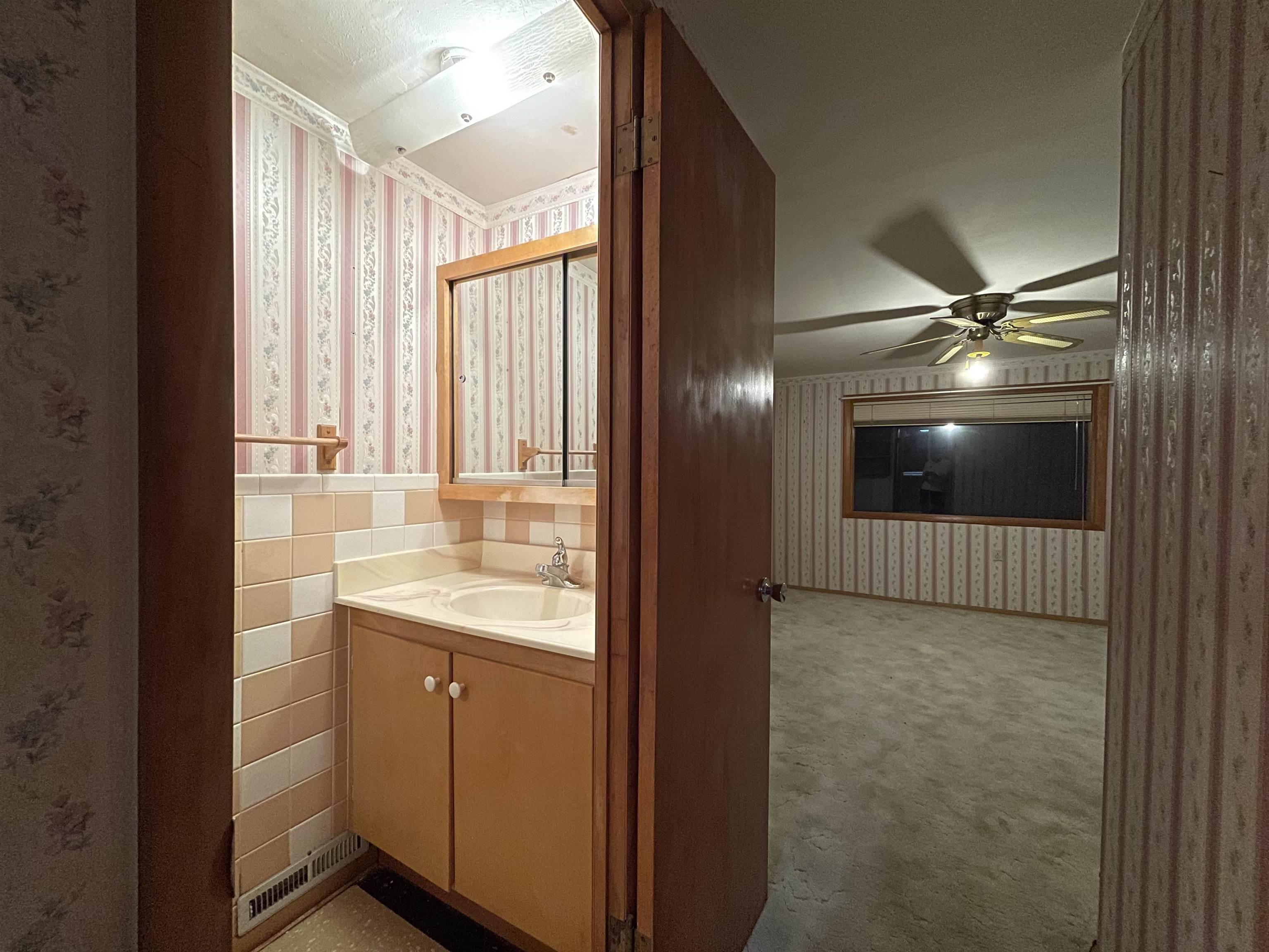 1326 N C St Property Photo 30