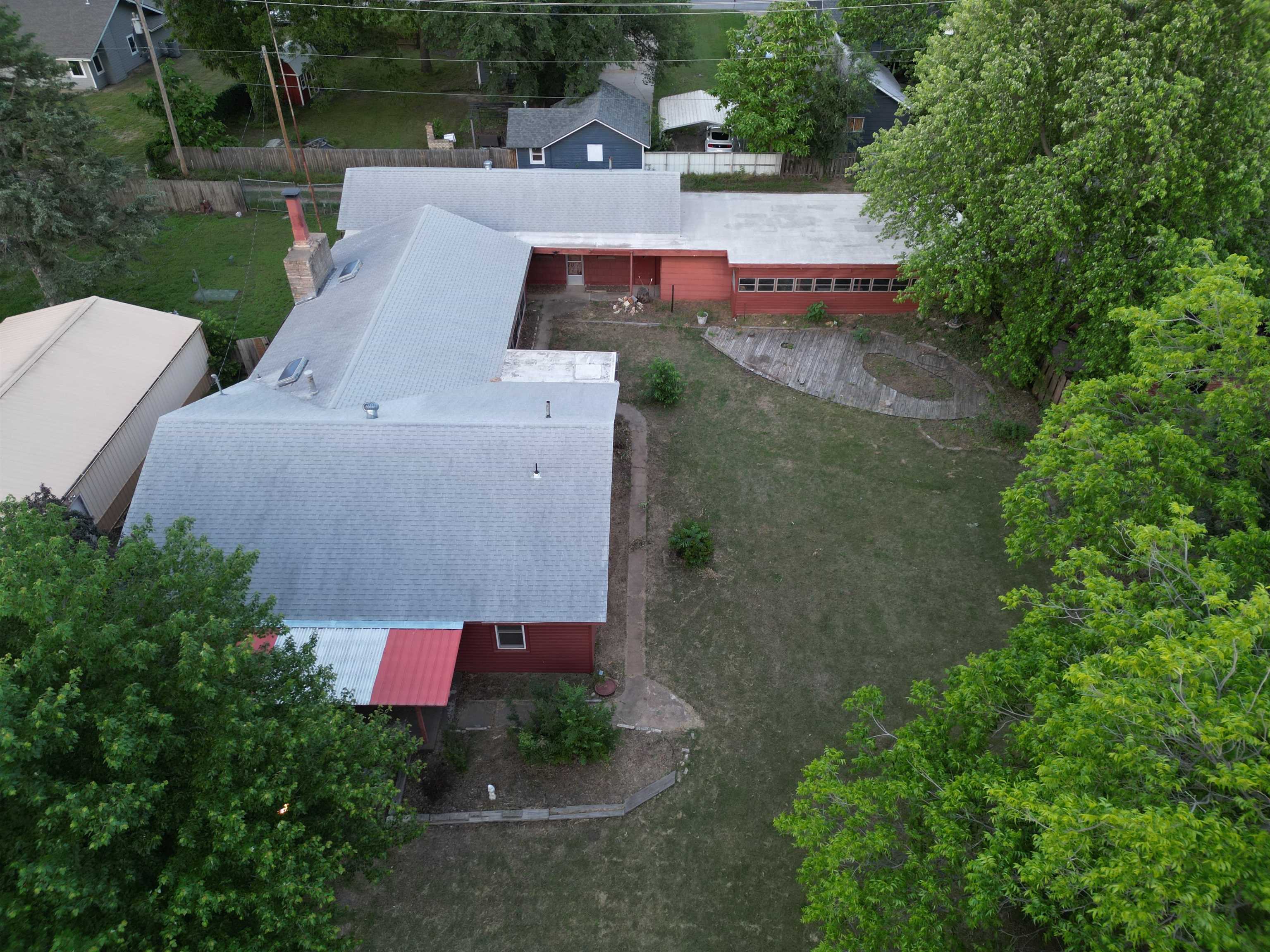 1326 N C St Property Photo 34