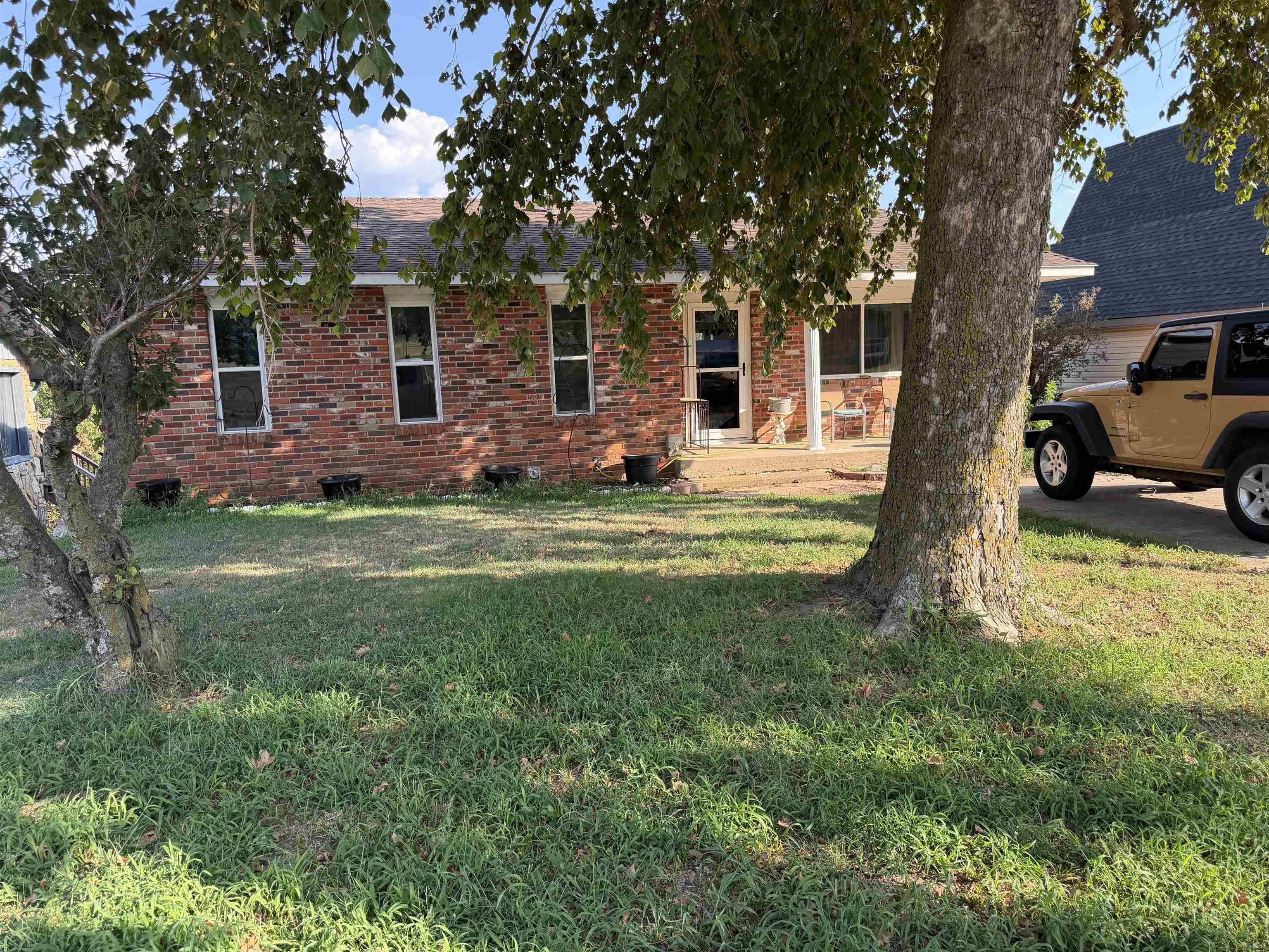 122 Oak Drive Property Photo 1