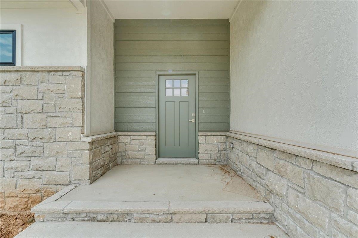 10515 W Basil St. Property Photo 5