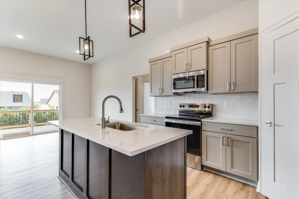 10515 W Basil St. Property Photo 12