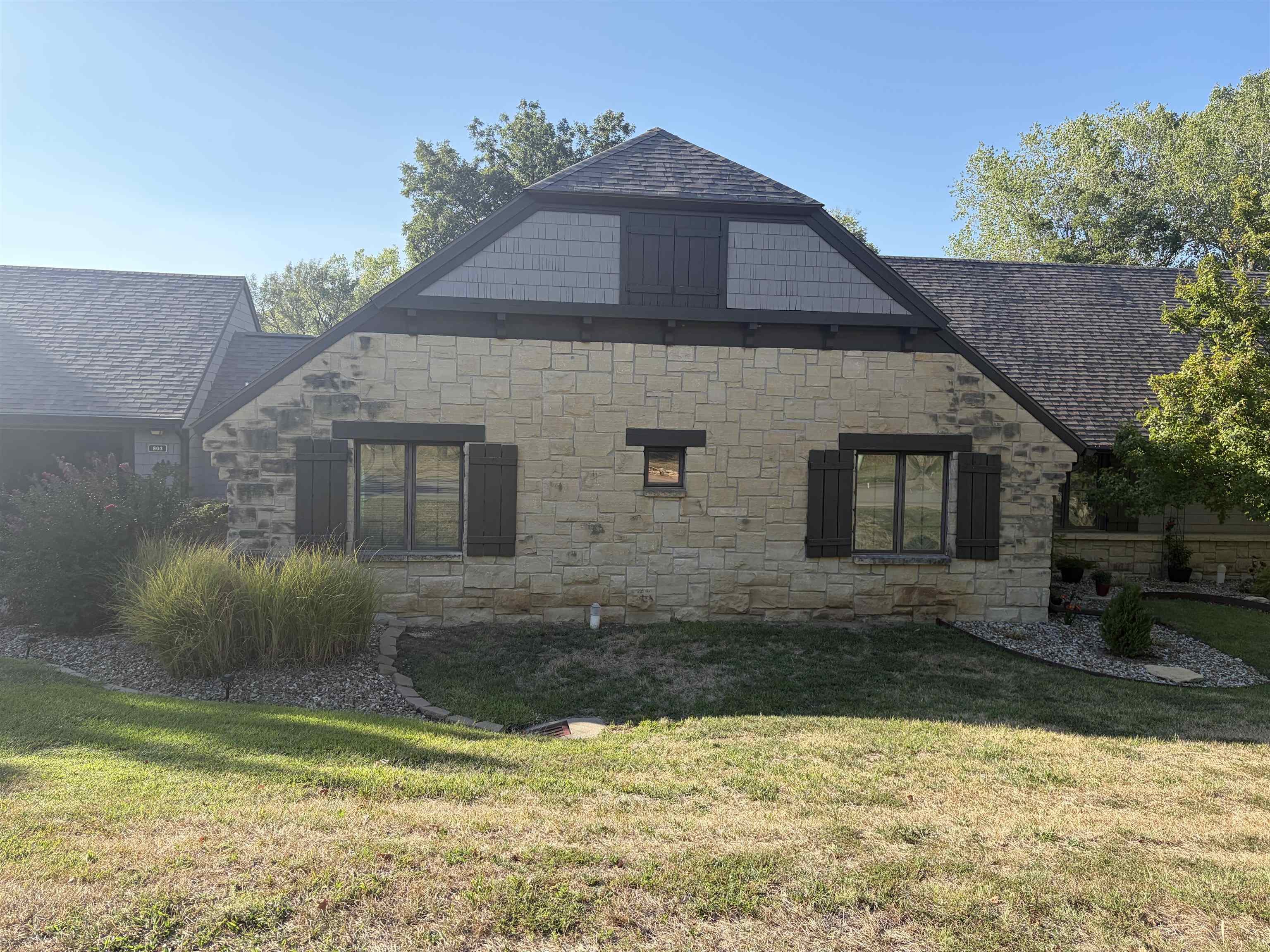 803 Spey Property Photo 2