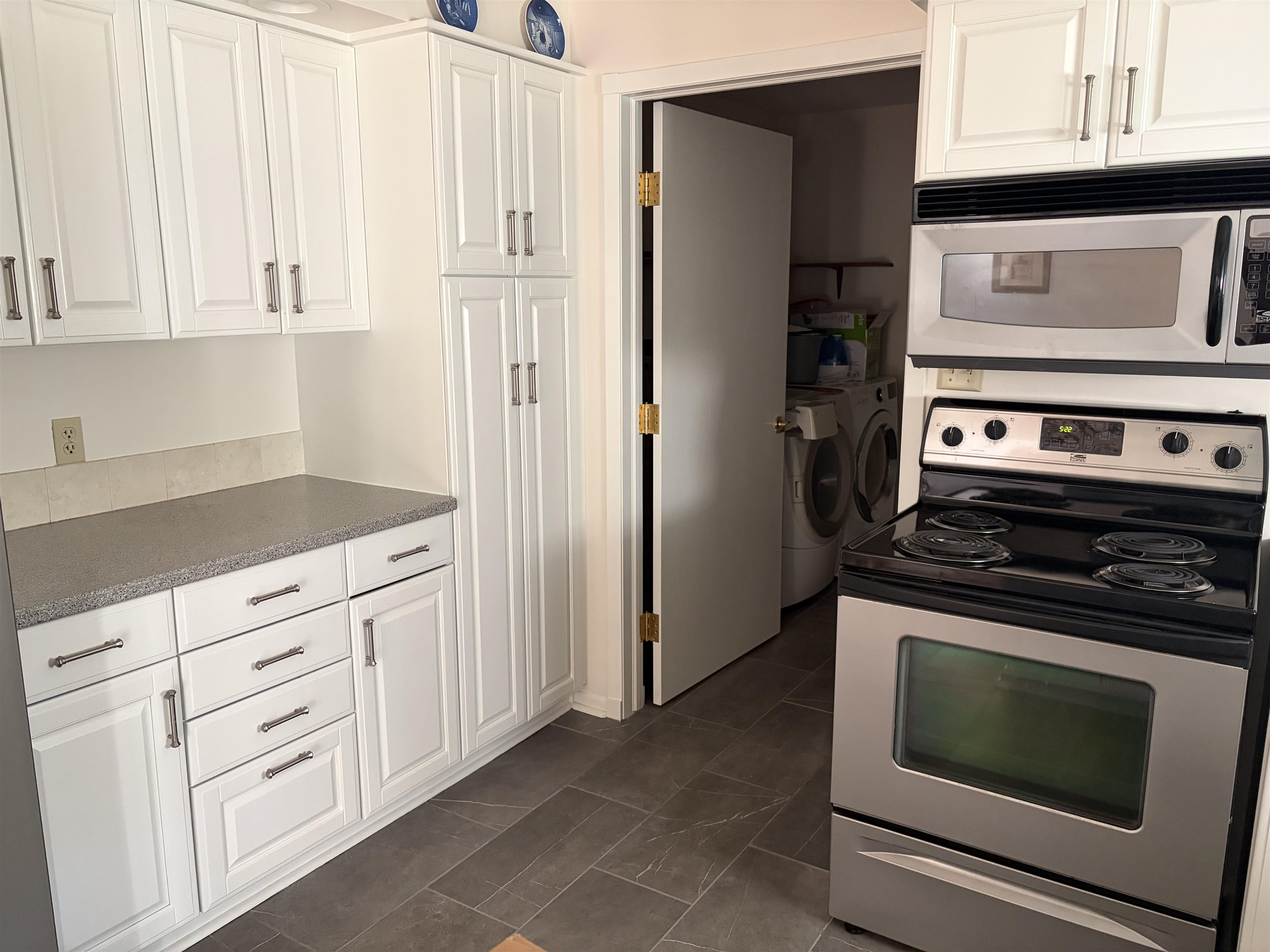 803 Spey Property Photo 13