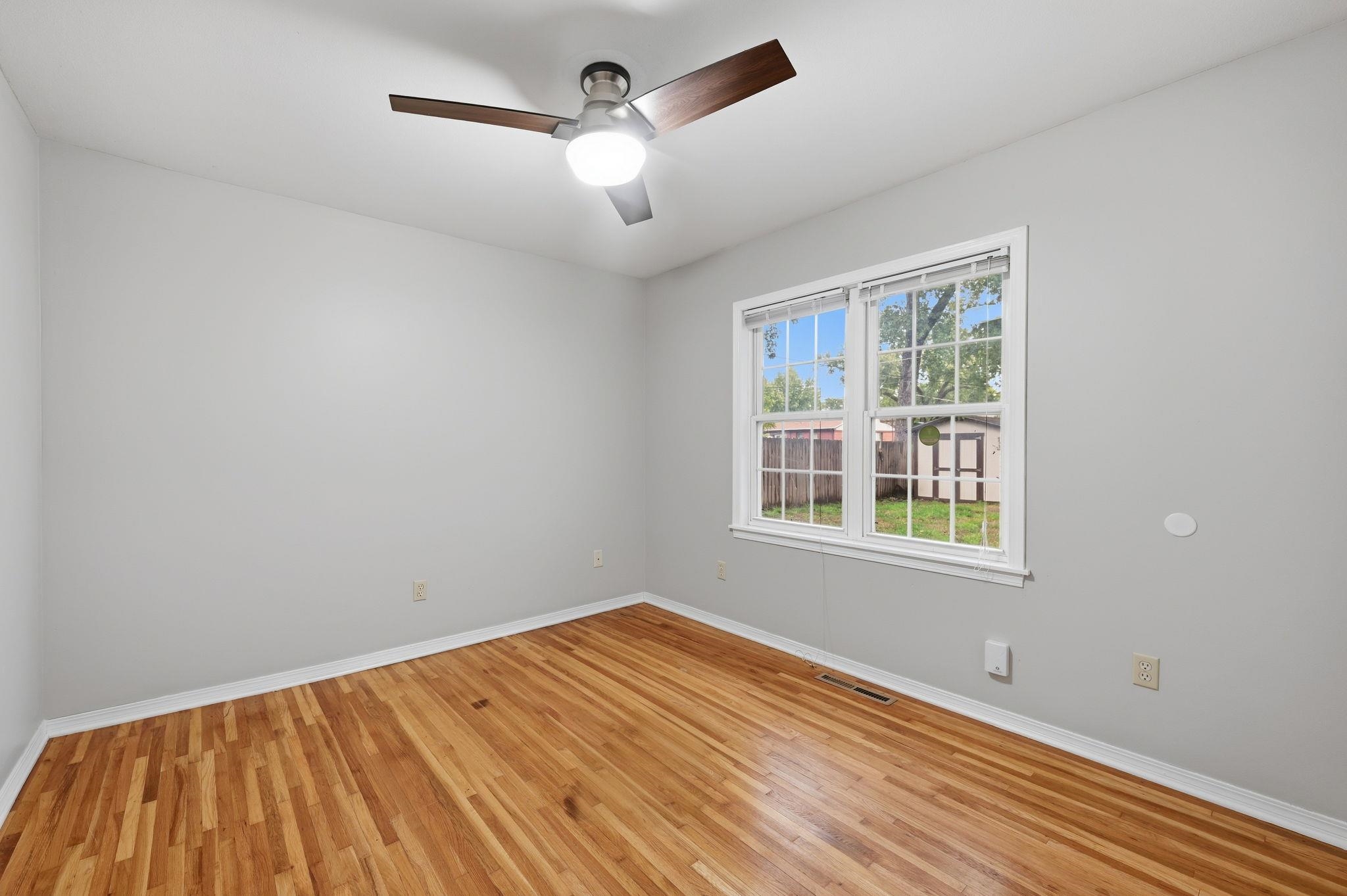 420 N Hillcrest Ave Property Photo 12