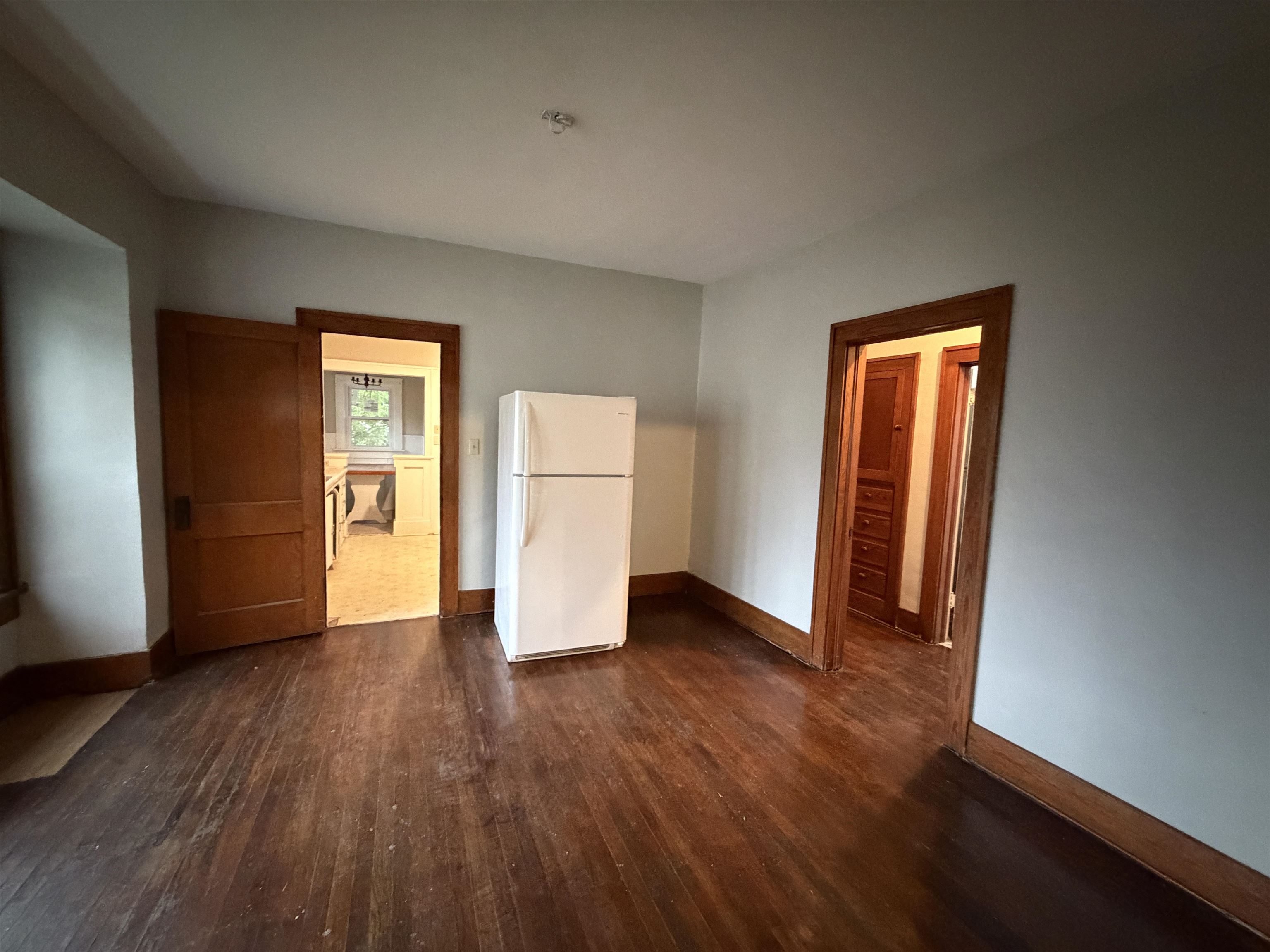 1915 S Topeka Avenue Property Photo 8