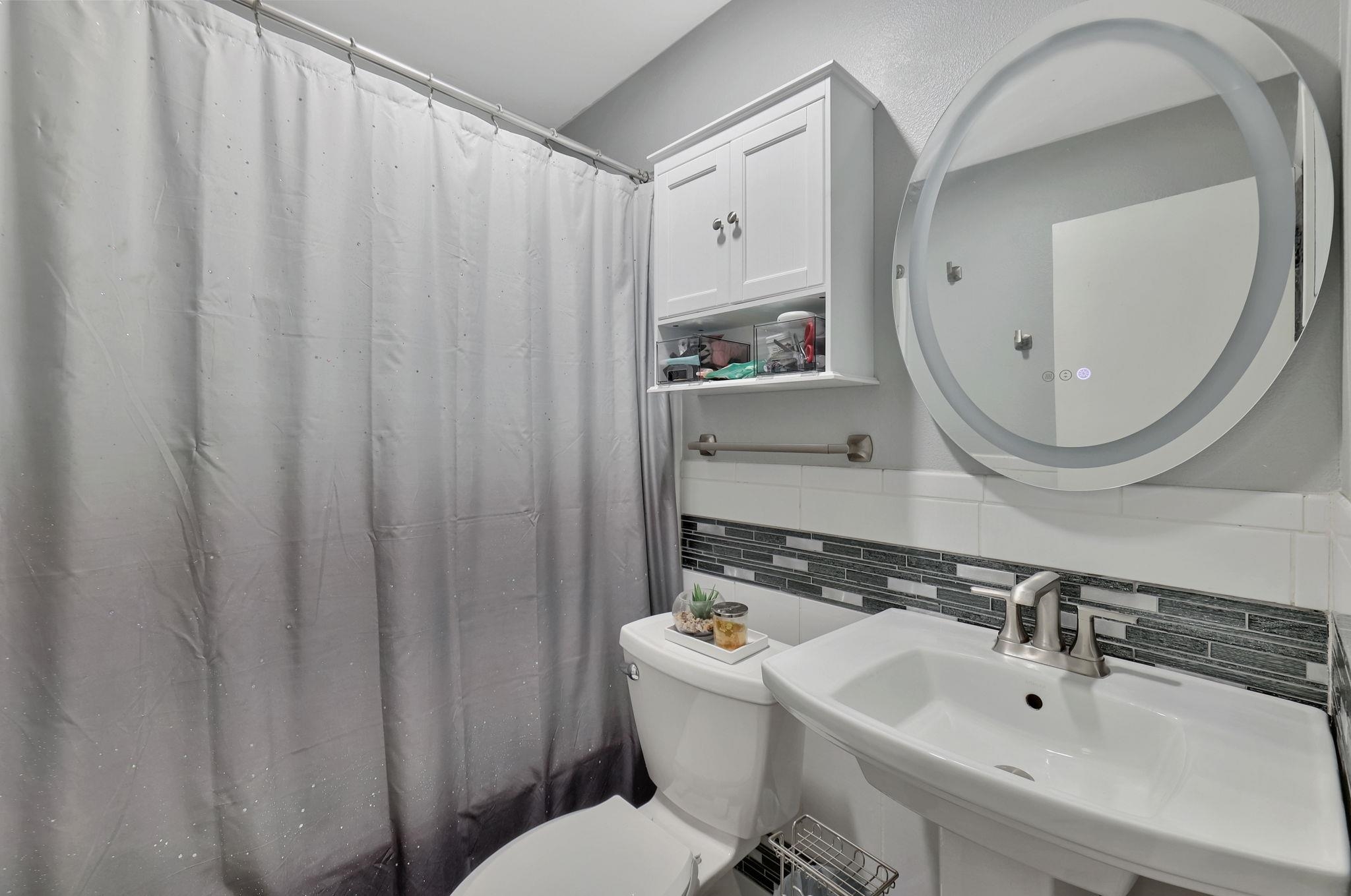 1703 N Cron St Property Photo 19