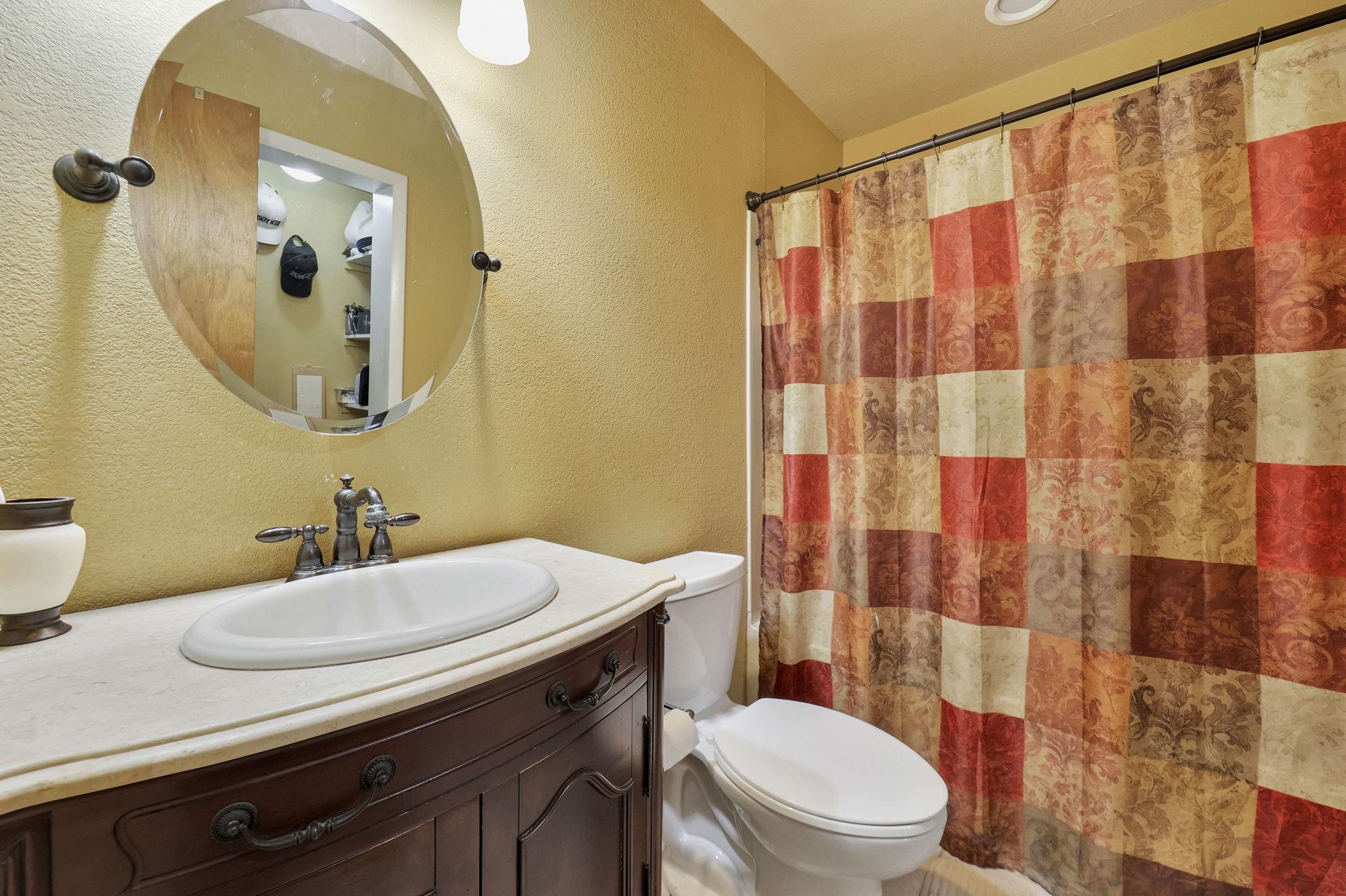 1703 N Cron St Property Photo 26