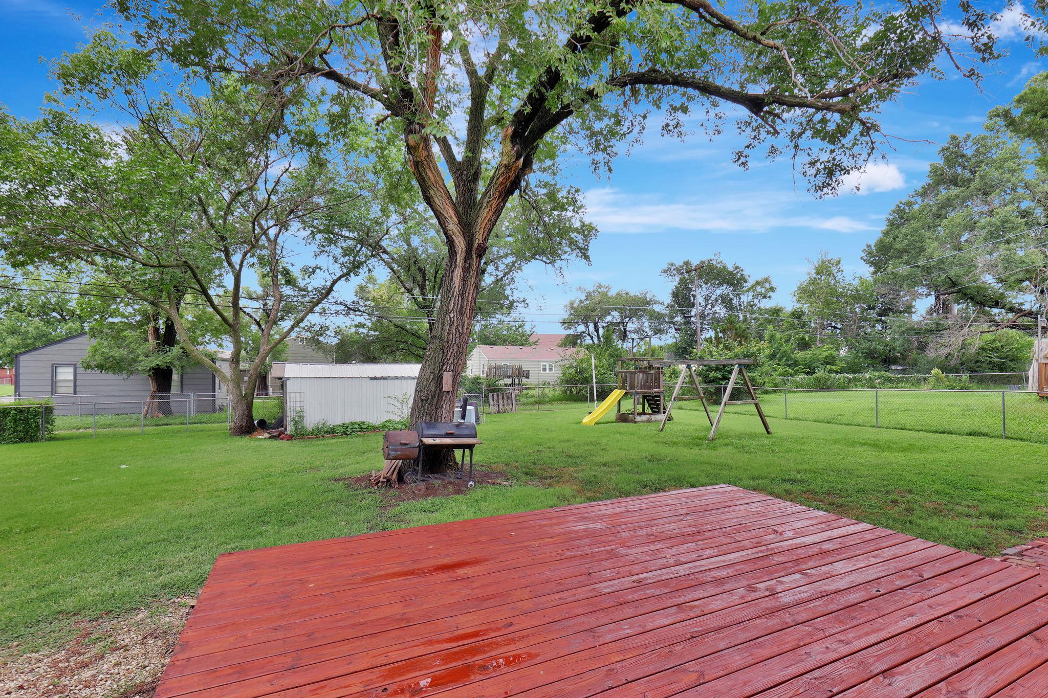 1703 N Cron St Property Photo 27