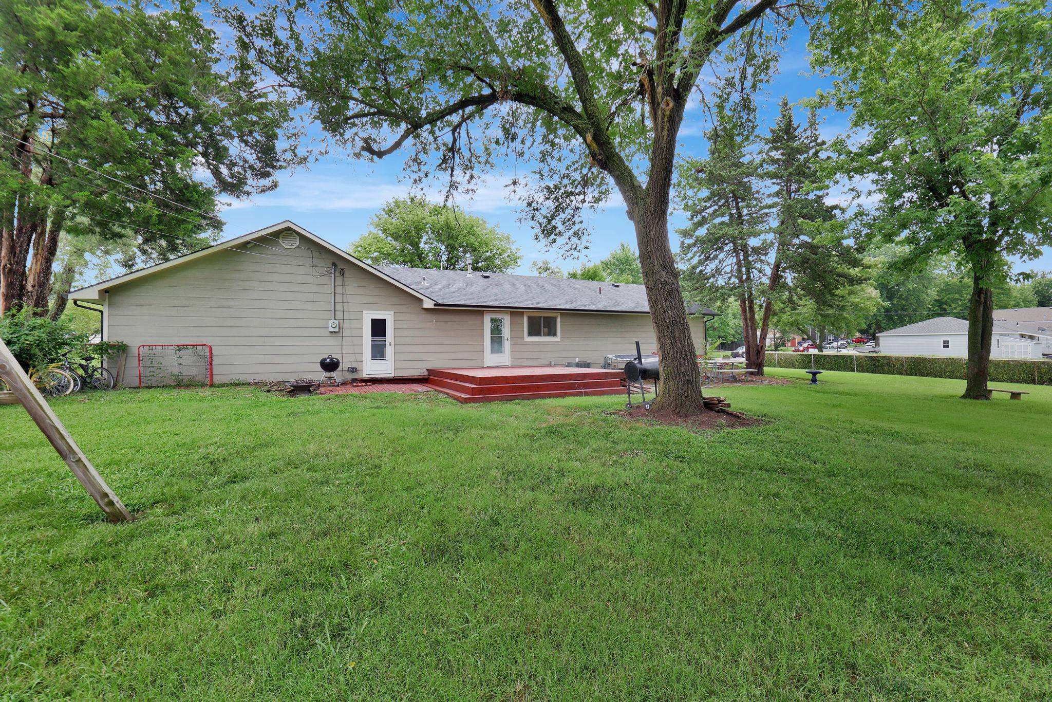 1703 N Cron St Property Photo 29