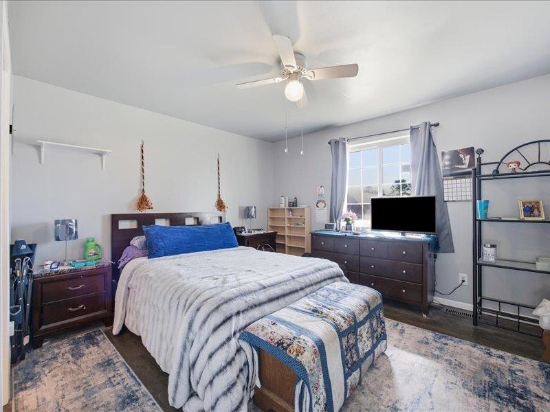 210 Hymer Property Photo 15