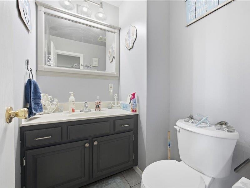 210 Hymer Property Photo 17