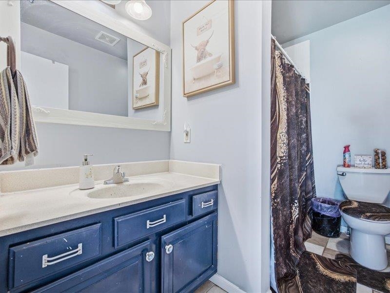 210 Hymer Property Photo 24
