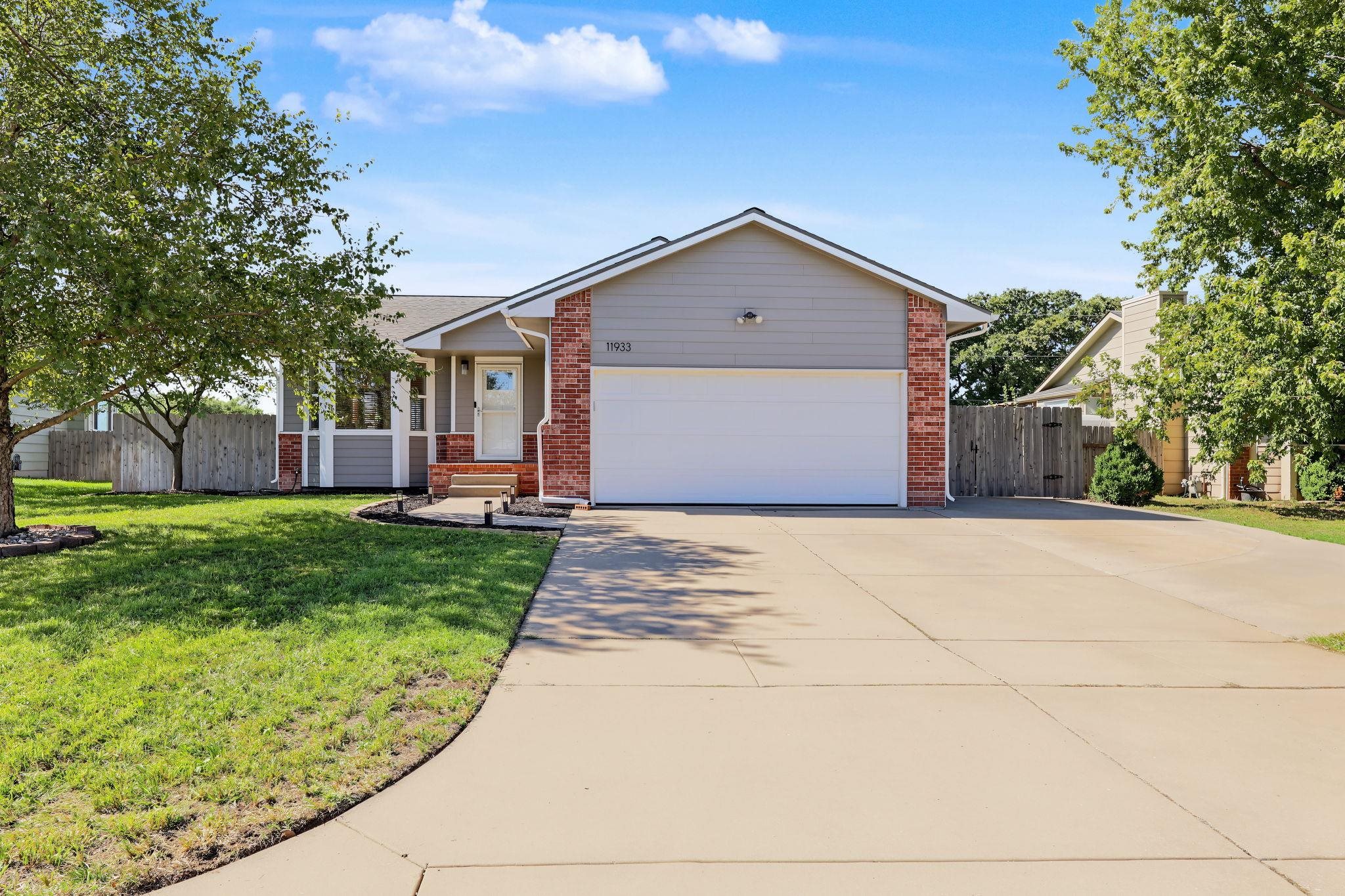 11933 W Central Park Ct Property Photo 1