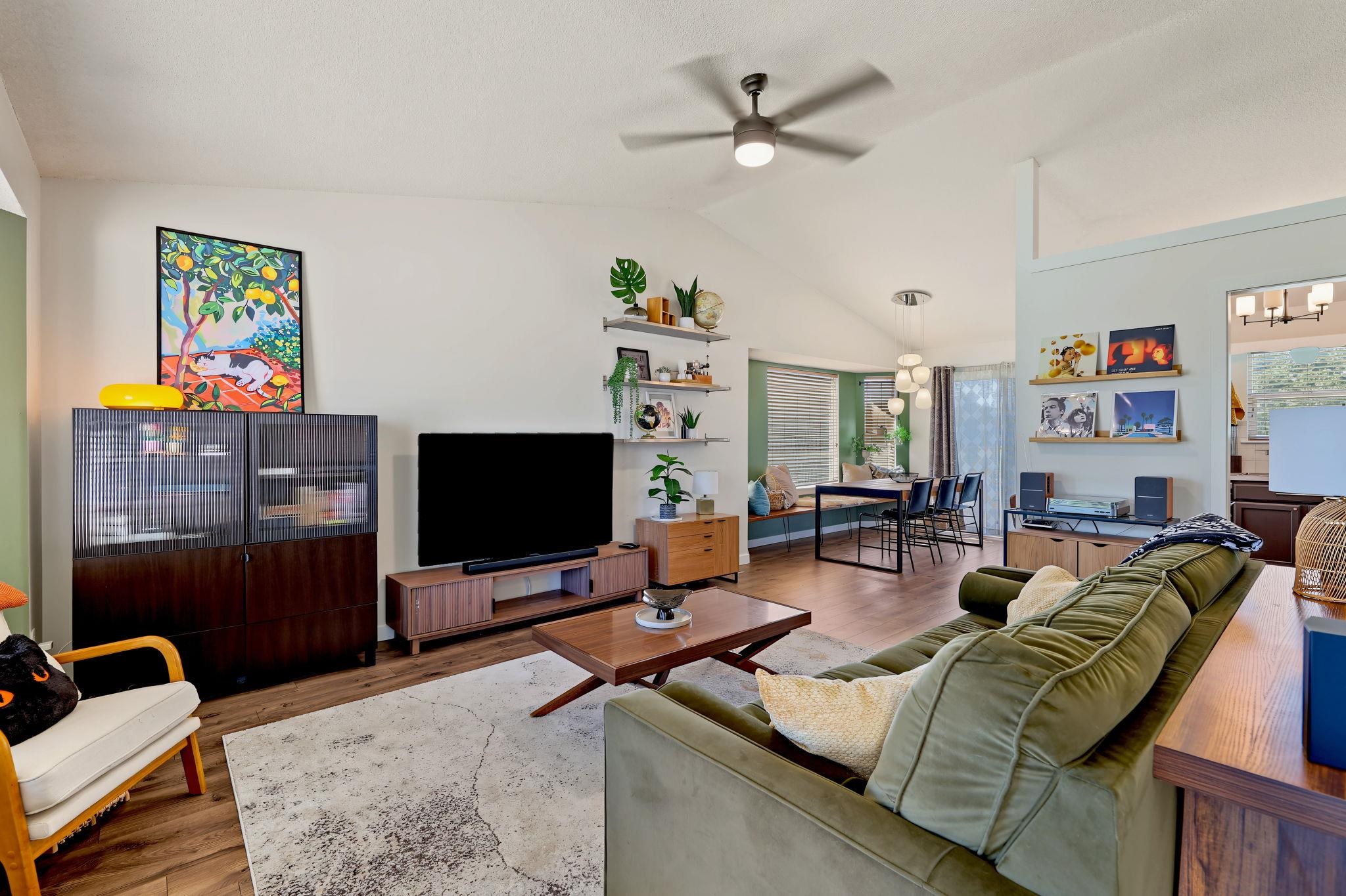 11933 W Central Park Ct Property Photo 4