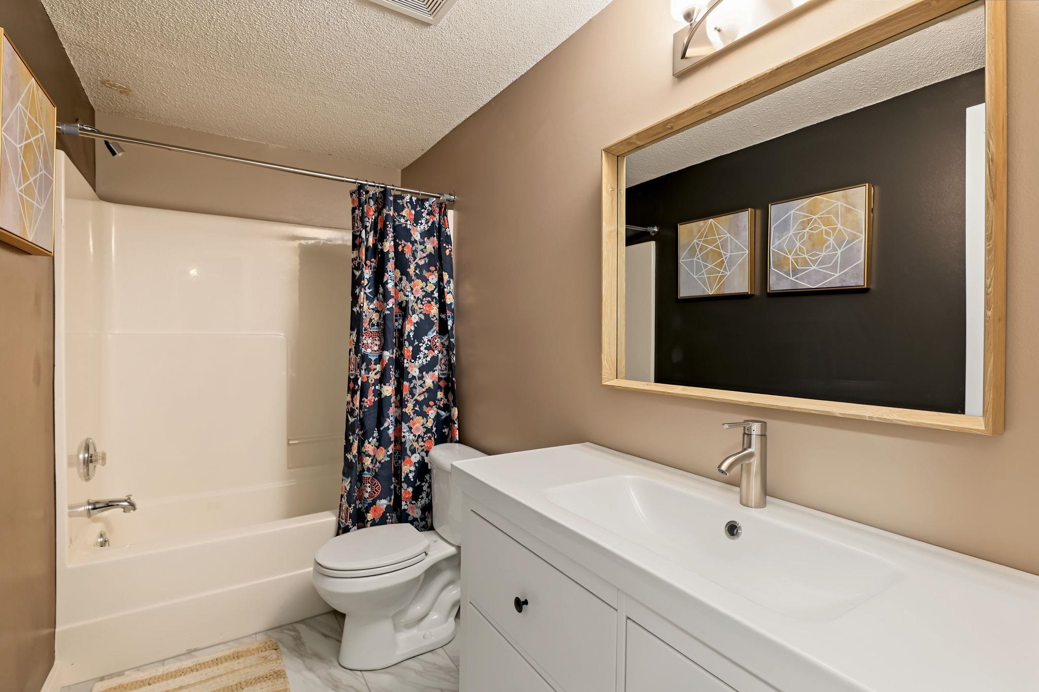 11933 W Central Park Ct Property Photo 25