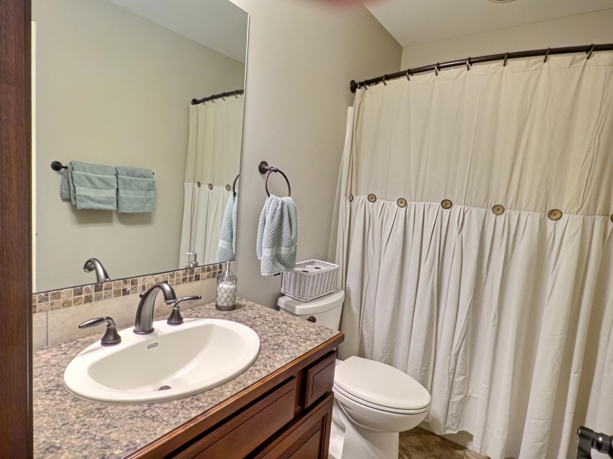 13917 W Taft Property Photo 15