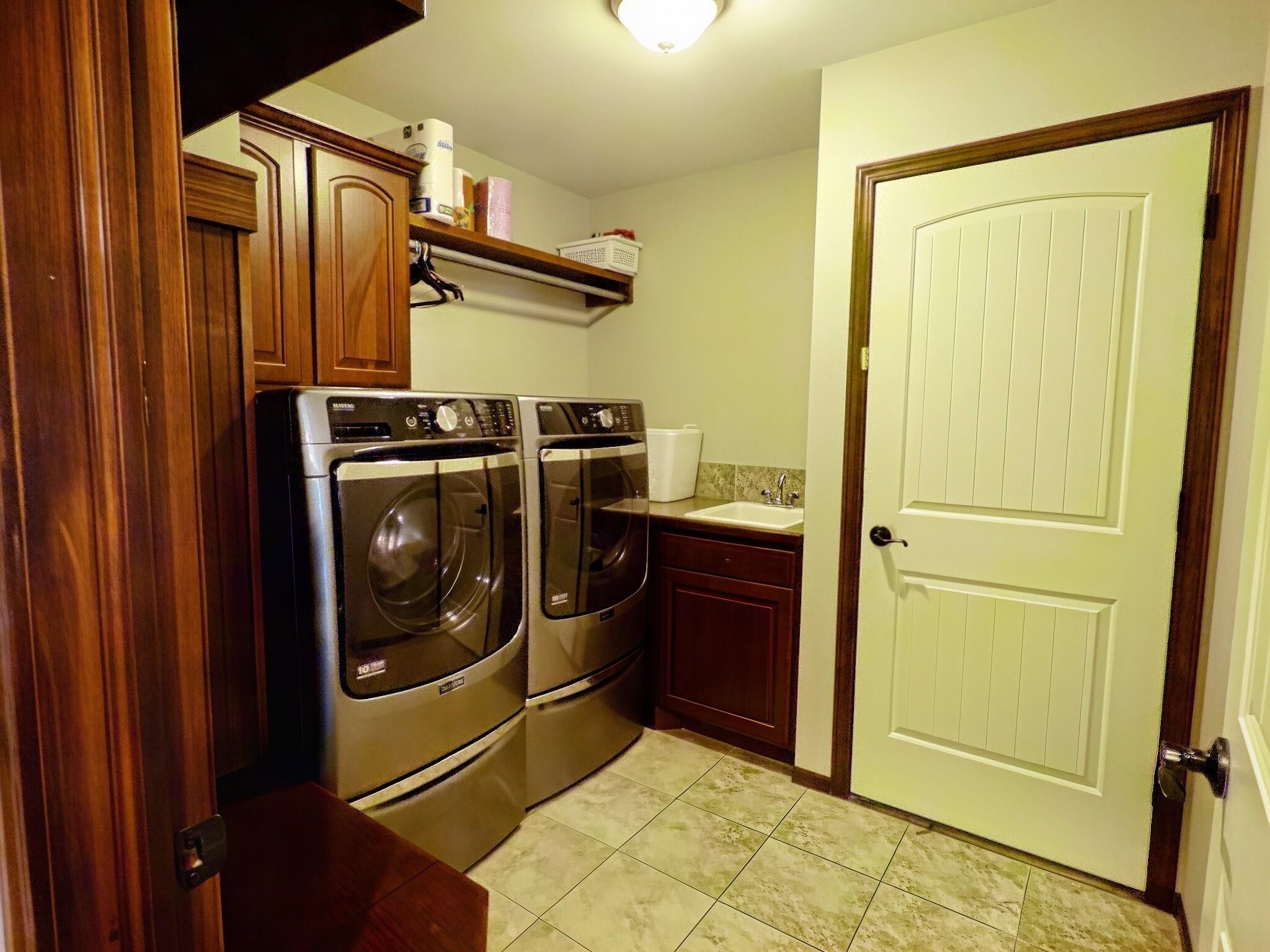 13917 W Taft Property Photo 16