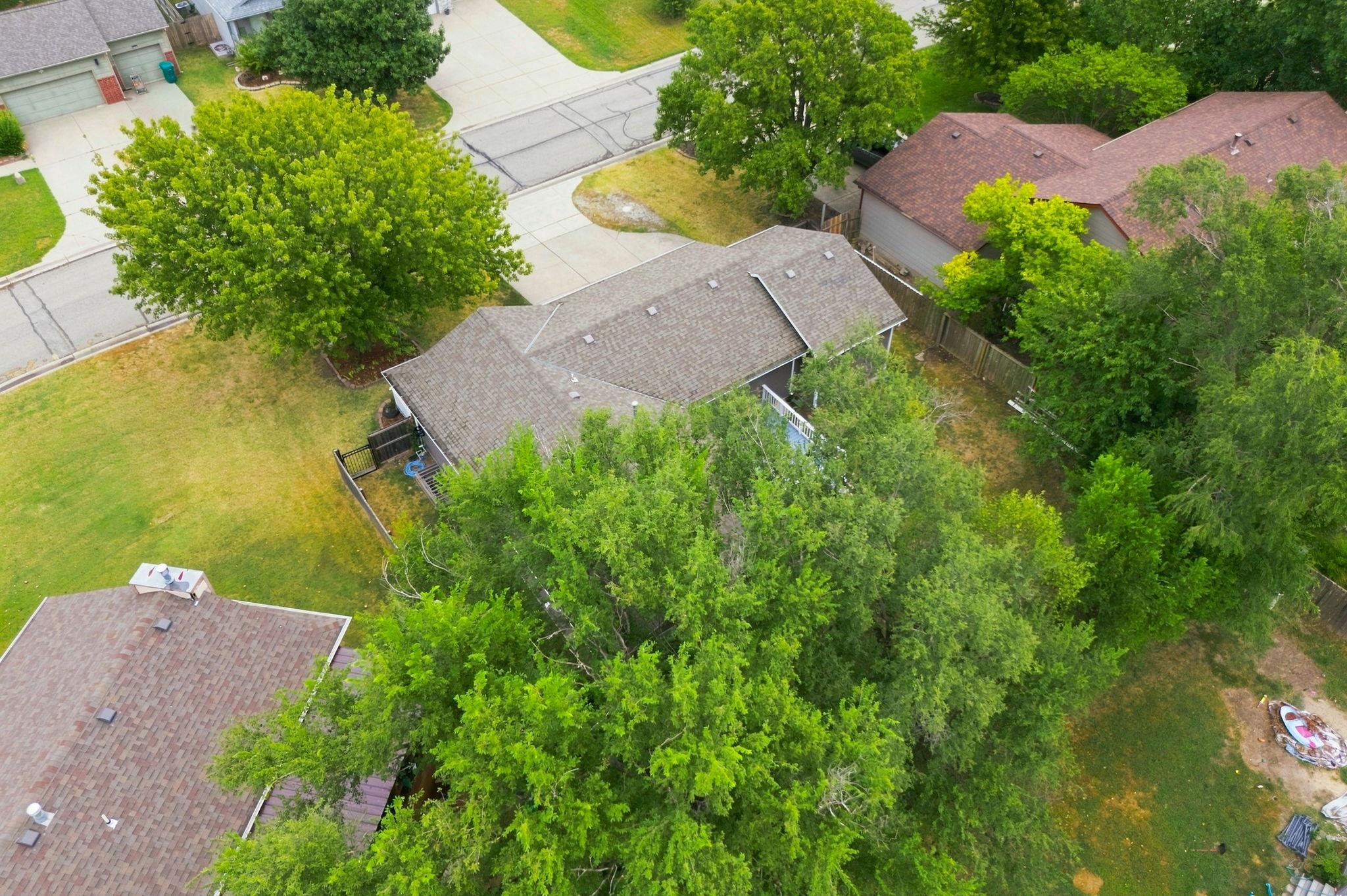 11305 W Lotus Property Photo 5