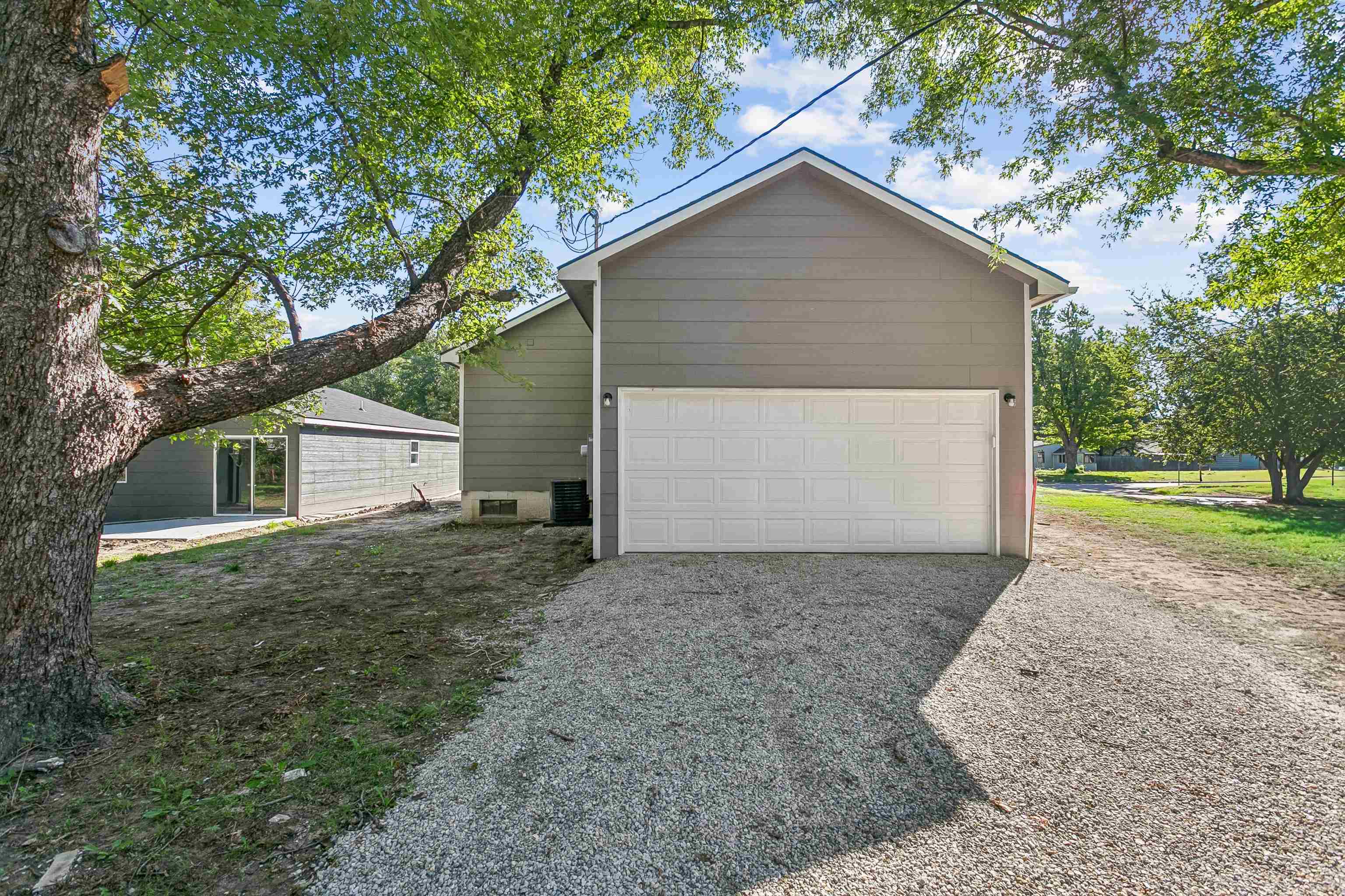 1855 S Madison Property Photo 20