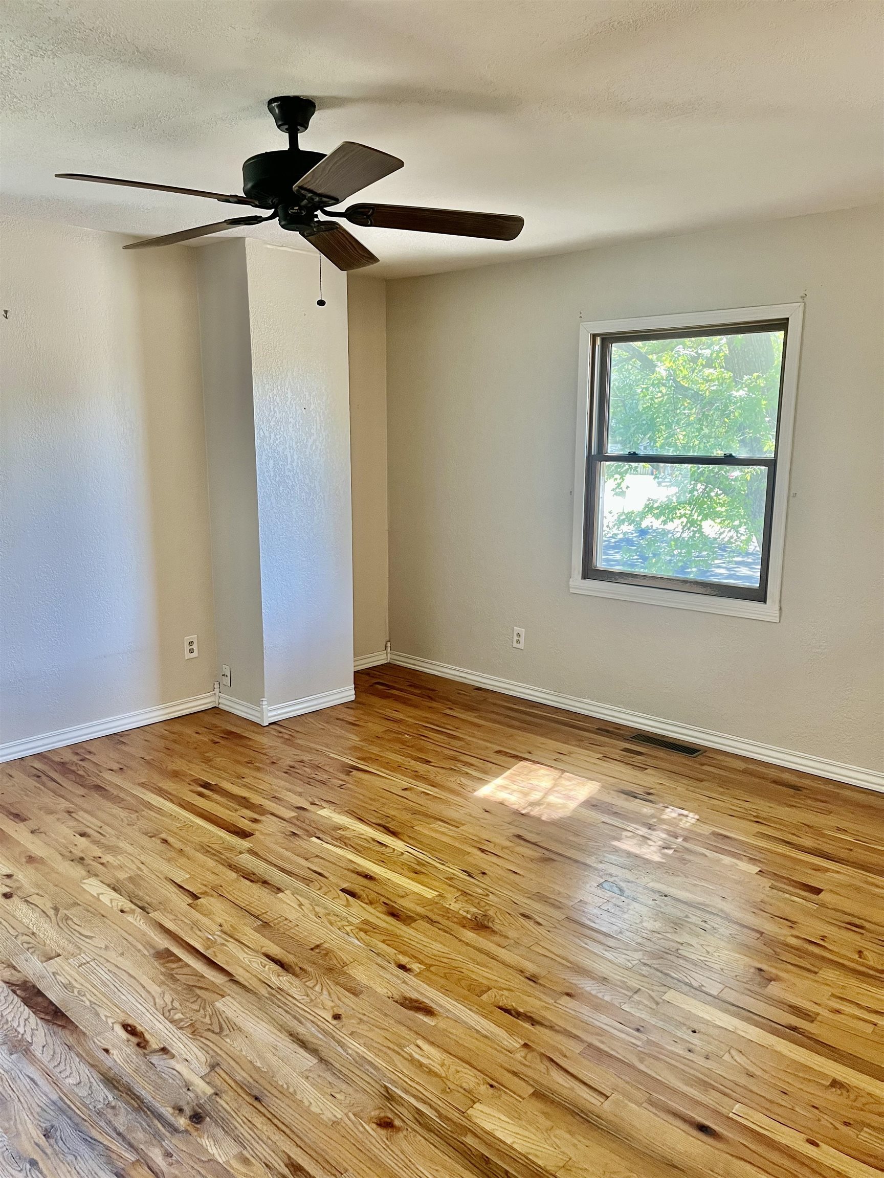 8 Park Rd Property Photo 6