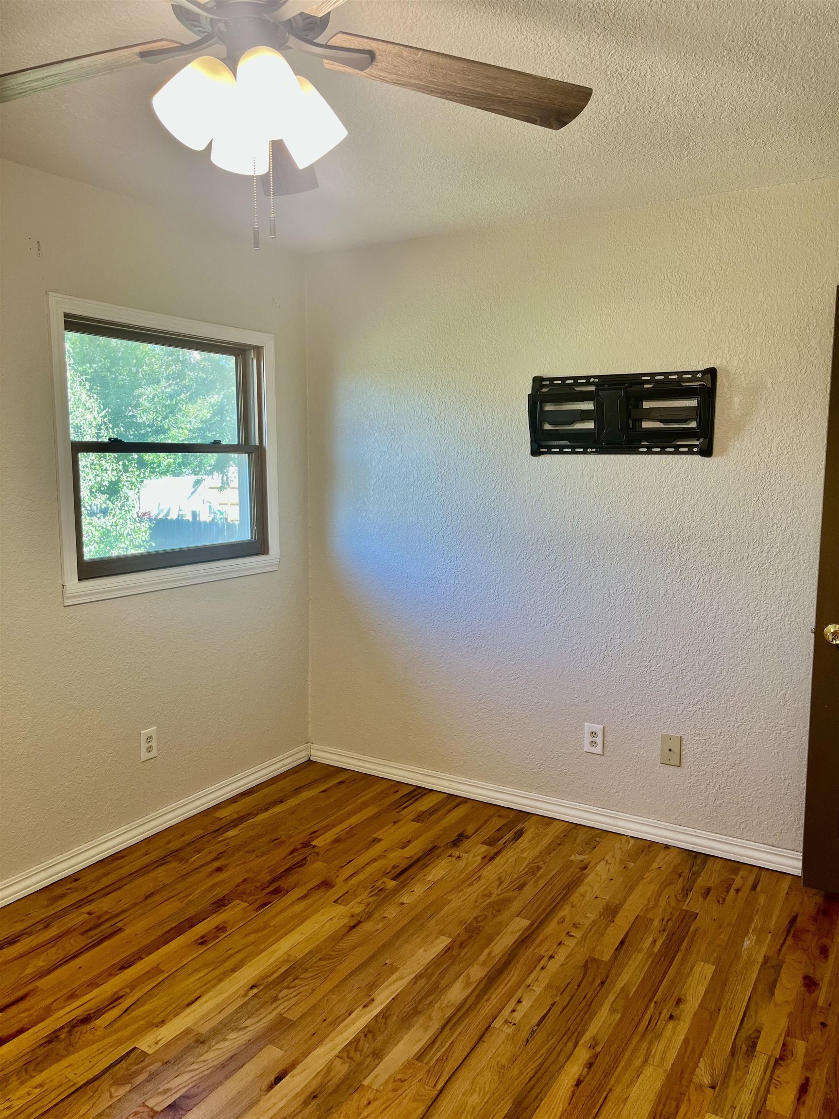 8 Park Rd Property Photo 13