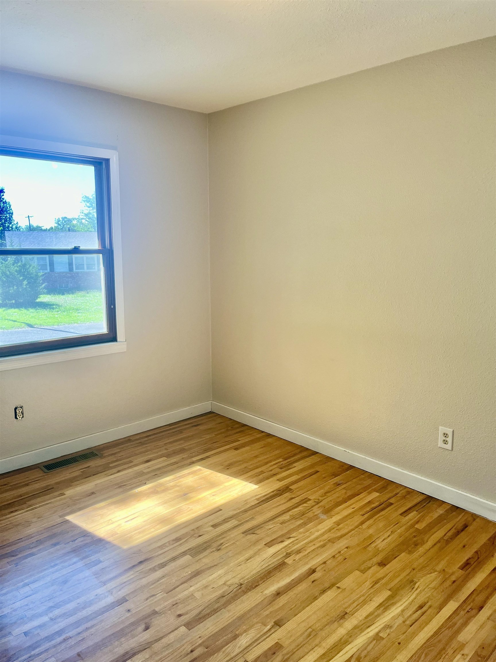 8 Park Rd Property Photo 16