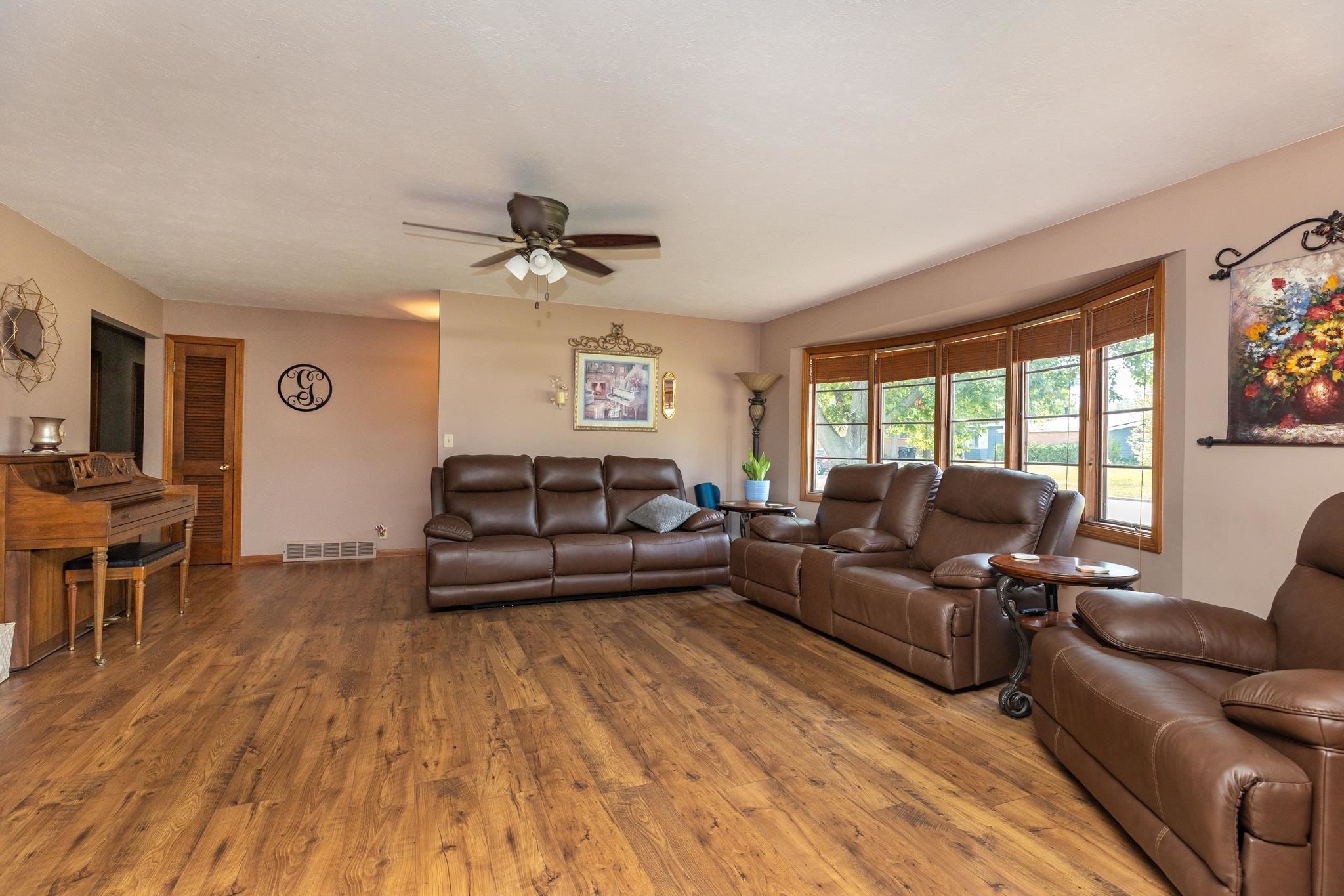 503 Aullwood Rd Property Photo 4