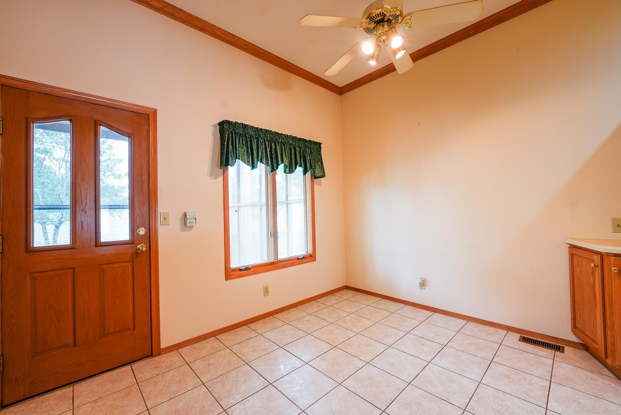 1770 N Country Club Rd #9 Property Photo 12