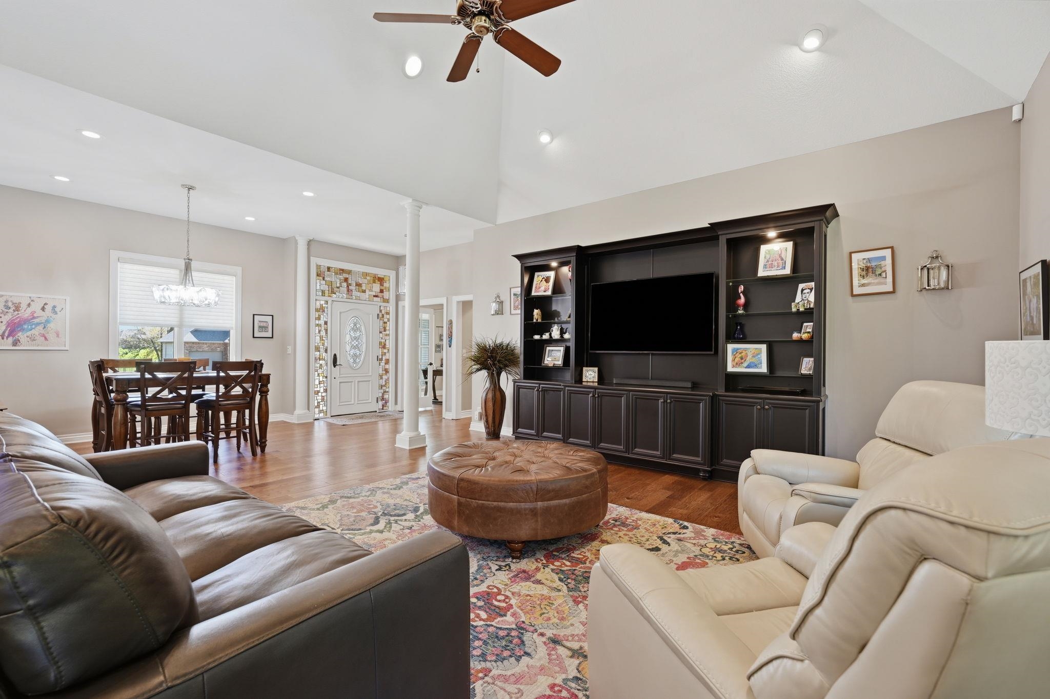 2301 N Rough Creek Rd Property Photo 8