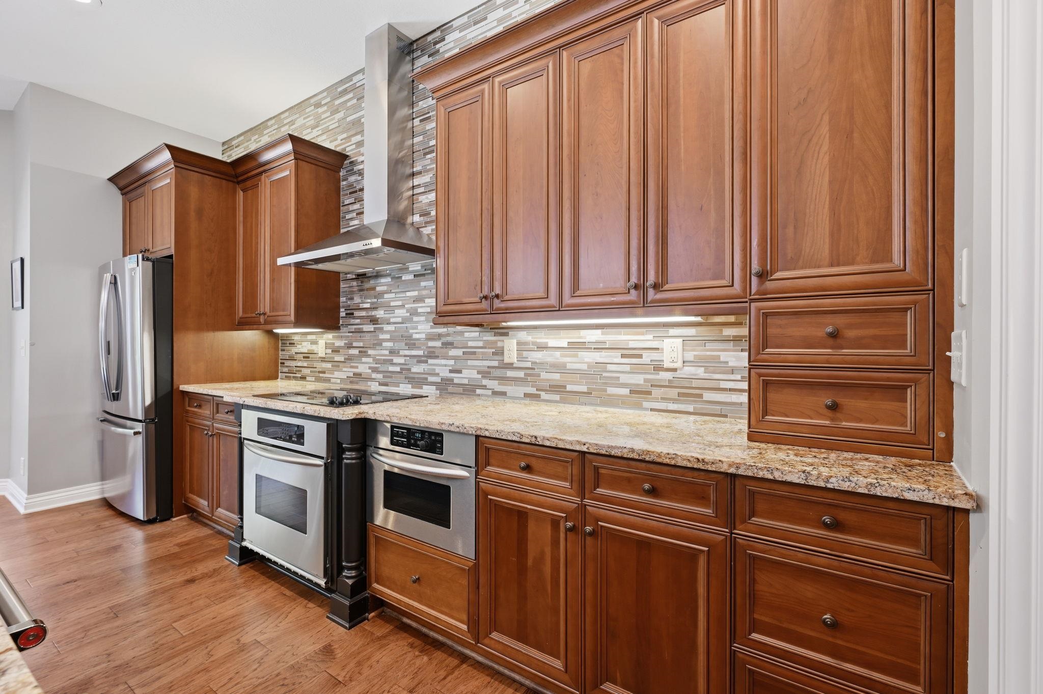2301 N Rough Creek Rd Property Photo 16