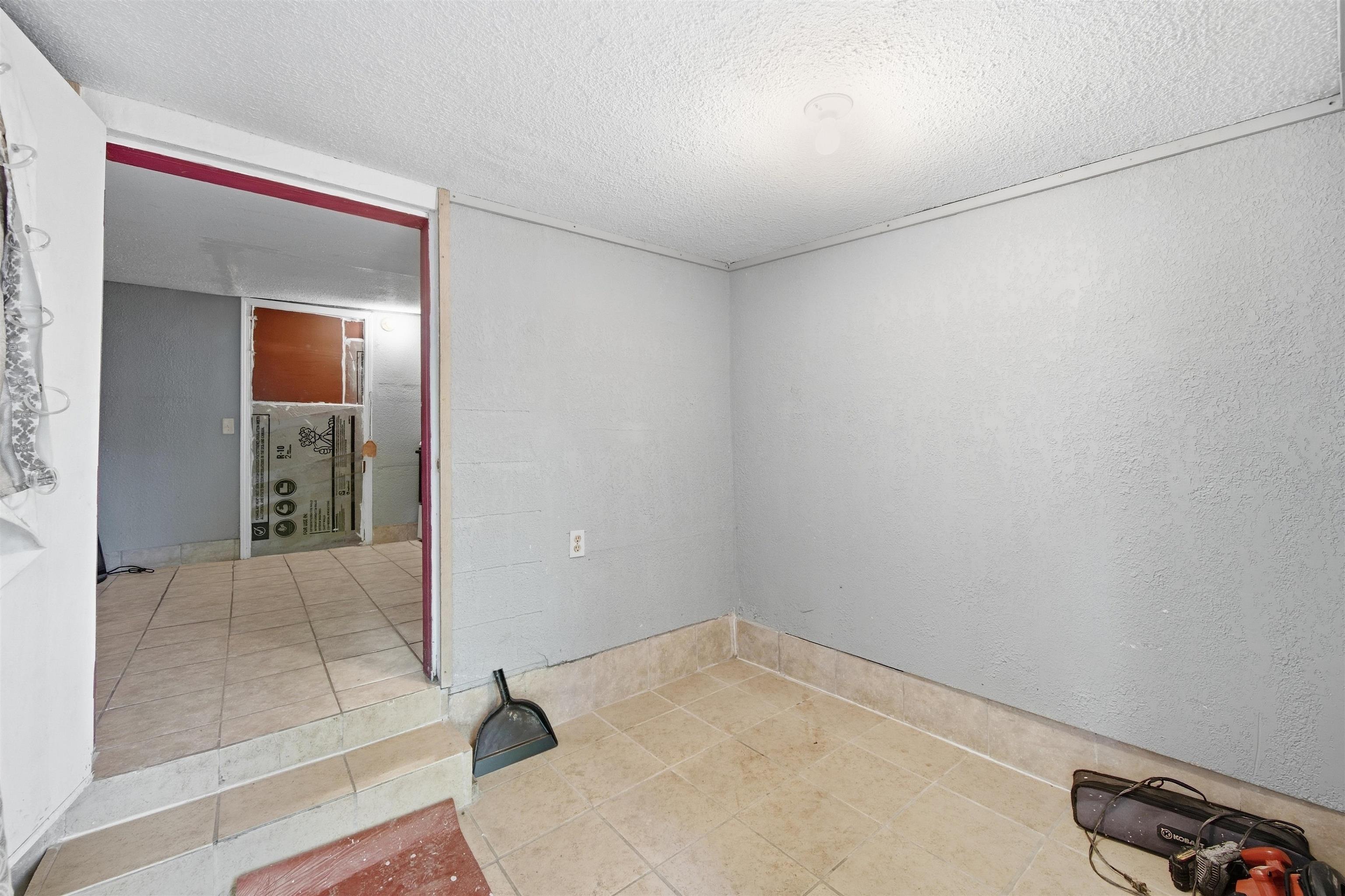 1626 N Piatt Property Photo 10