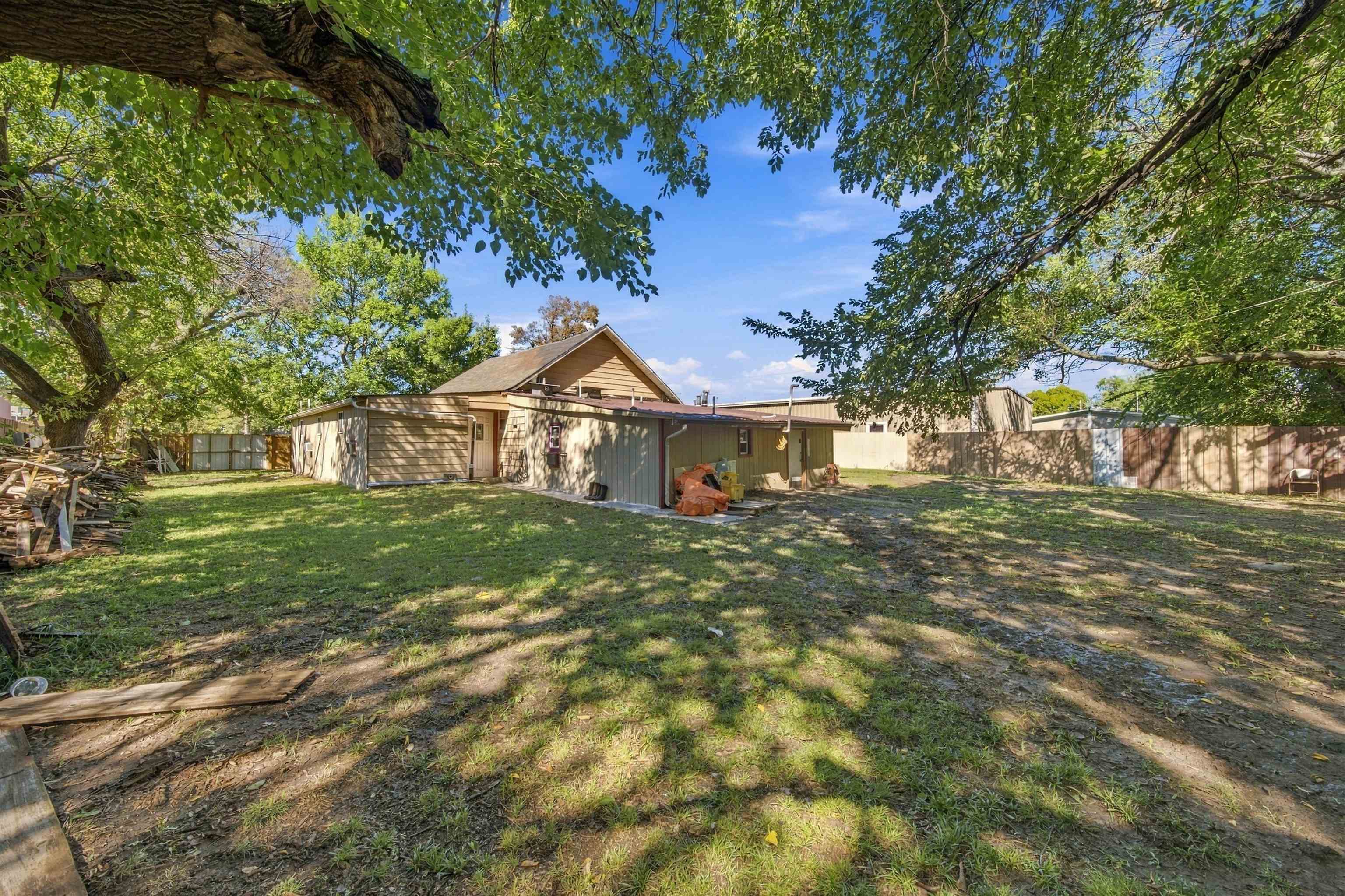 1626 N Piatt Property Photo 27
