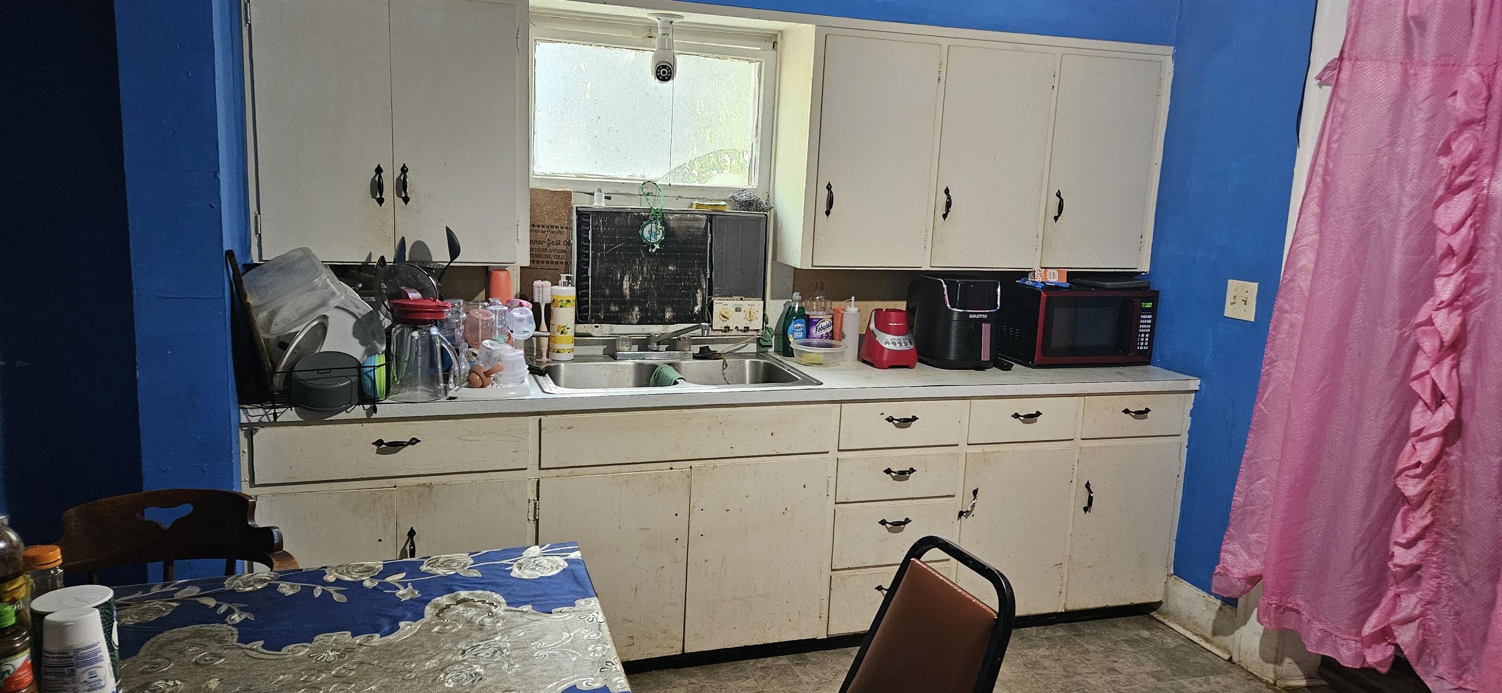 108 Iowa St Property Photo 3