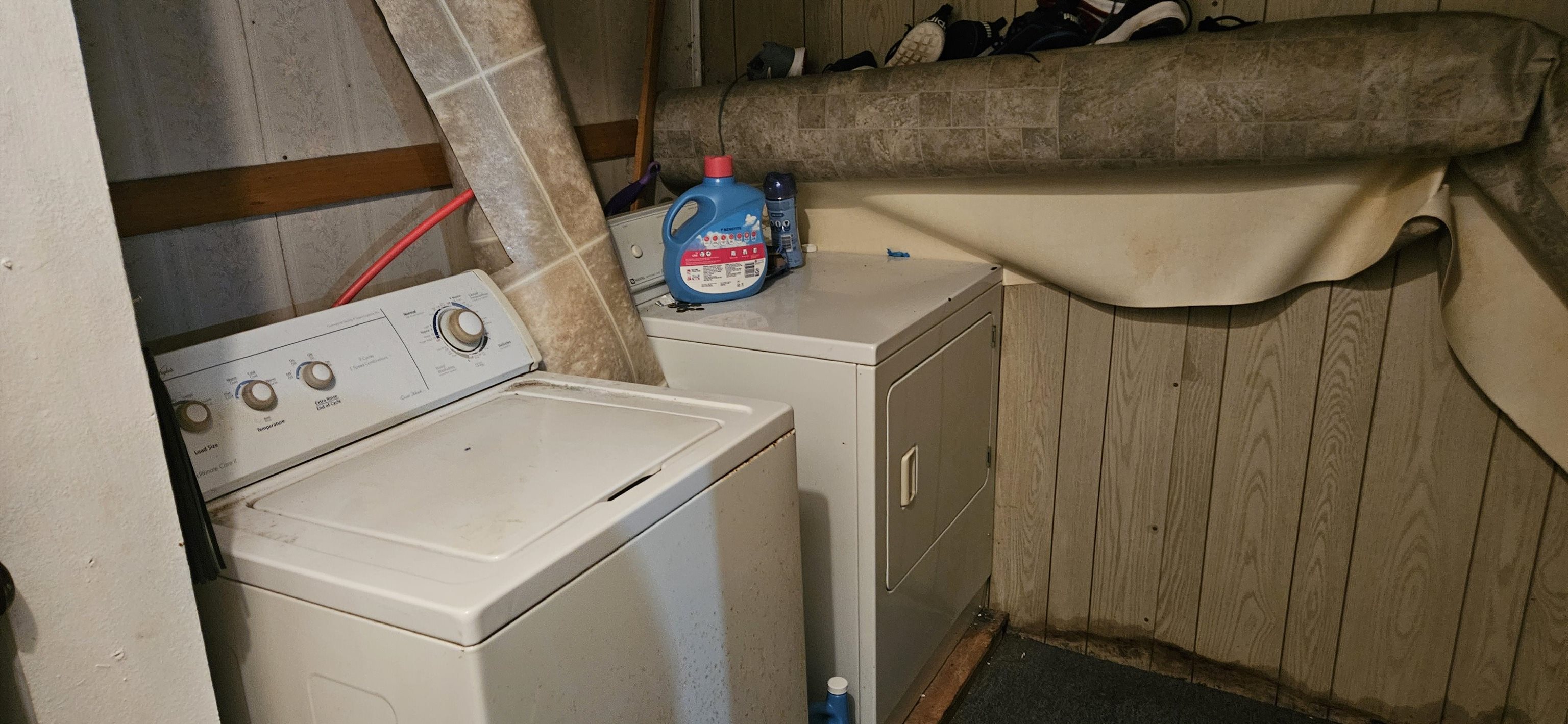 108 Iowa St Property Photo 8