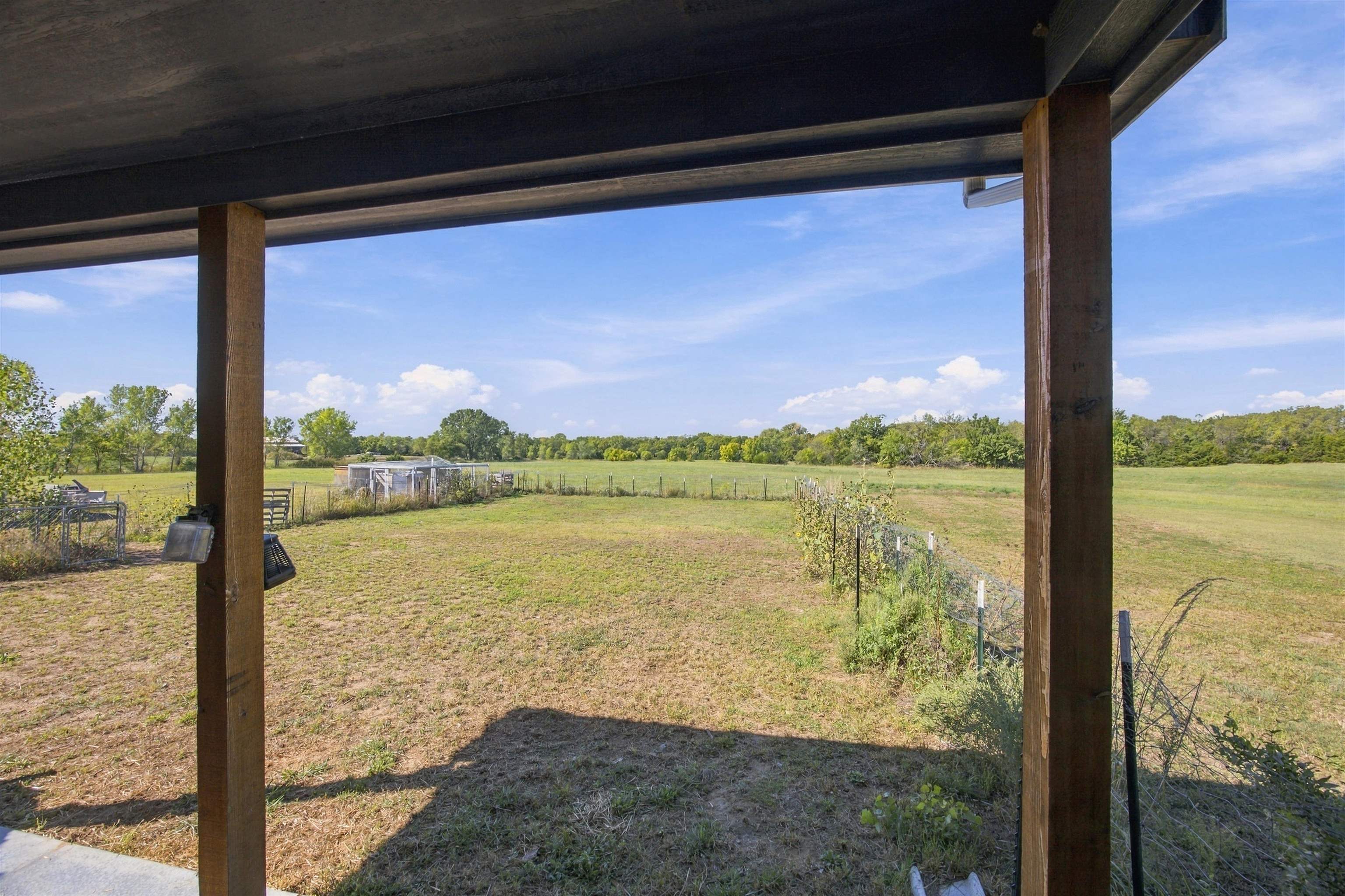 1217 N River Property Photo 33