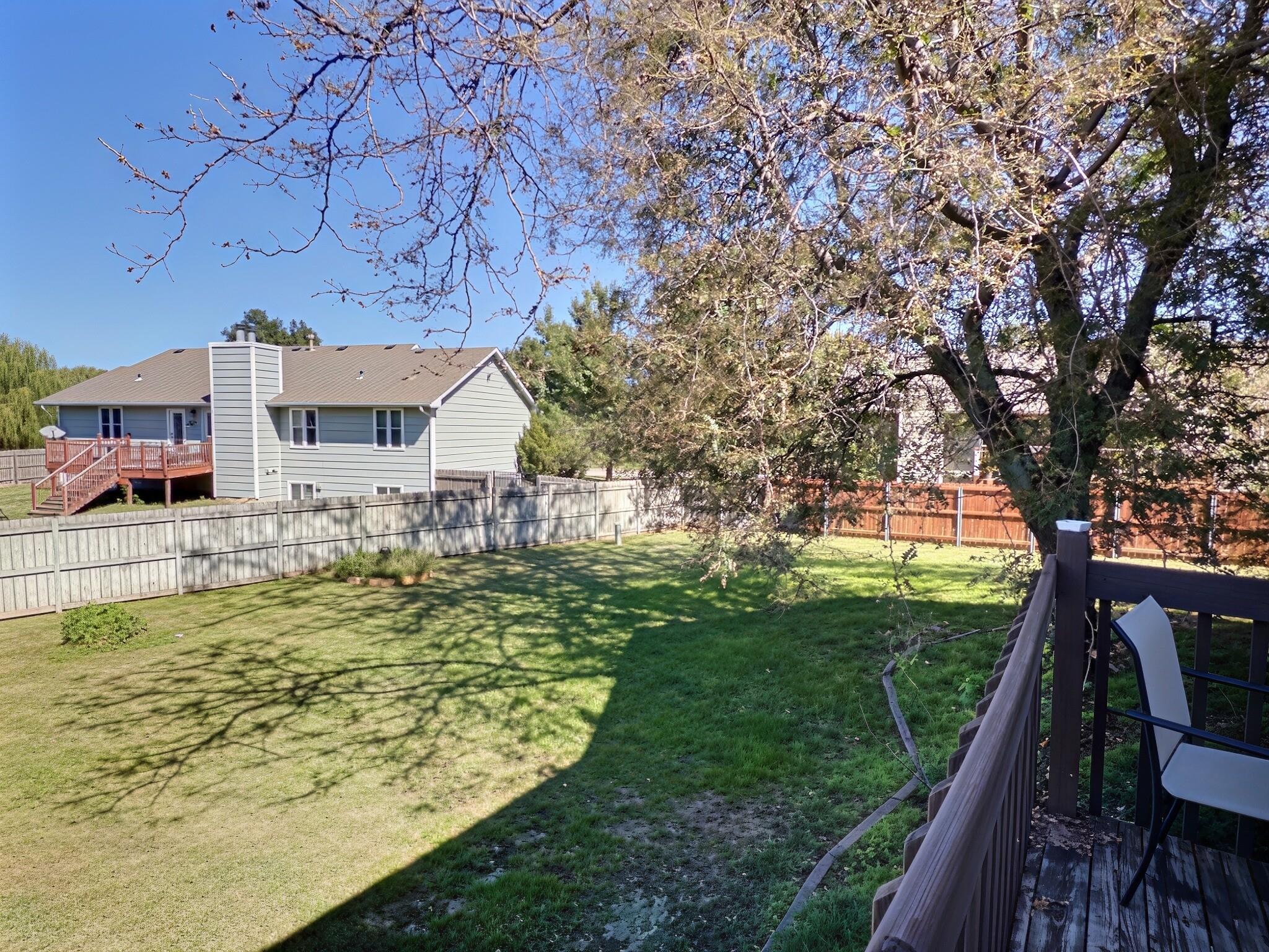 904 E Hawthorne Property Photo 29
