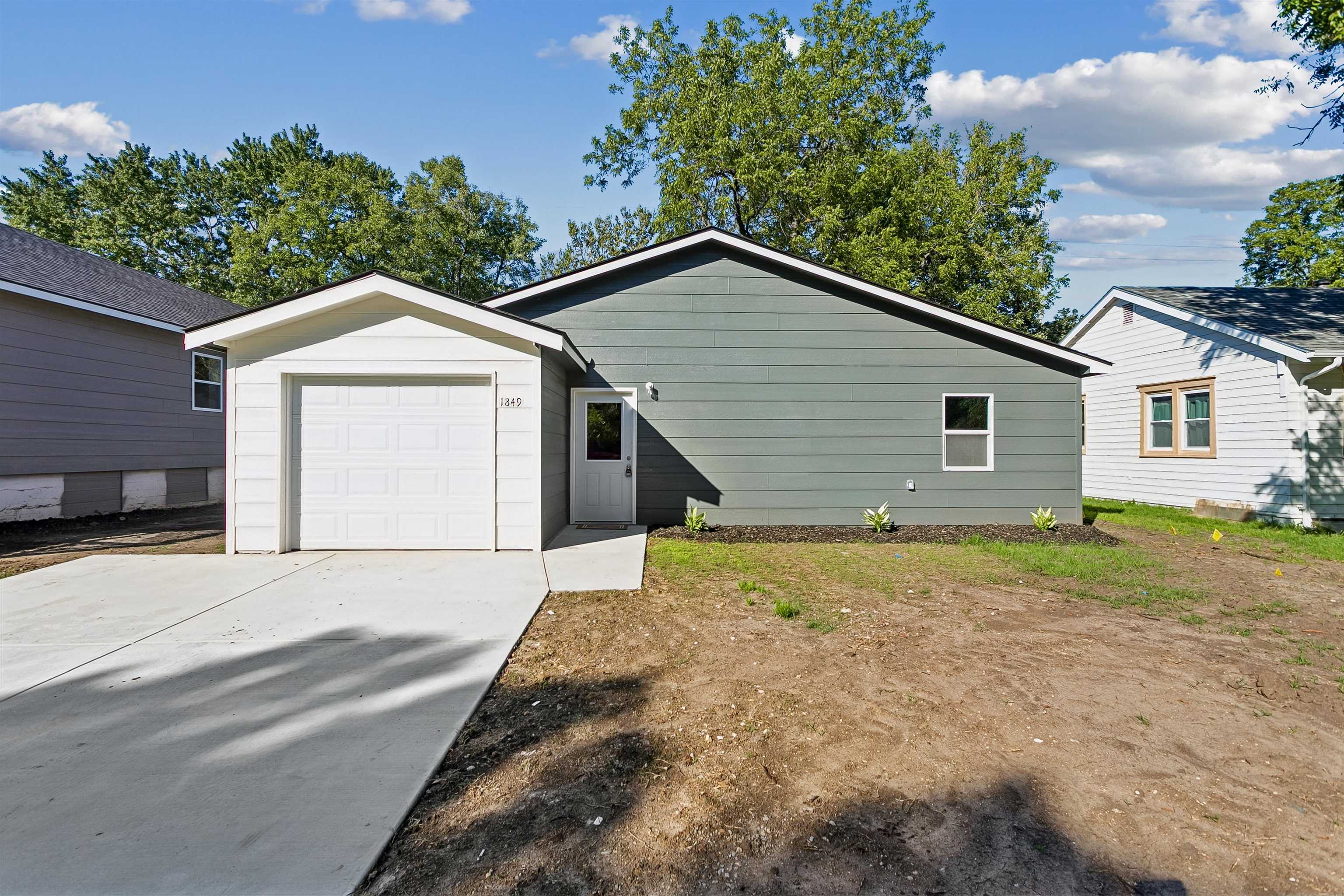 1849 S Madison Property Photo 2