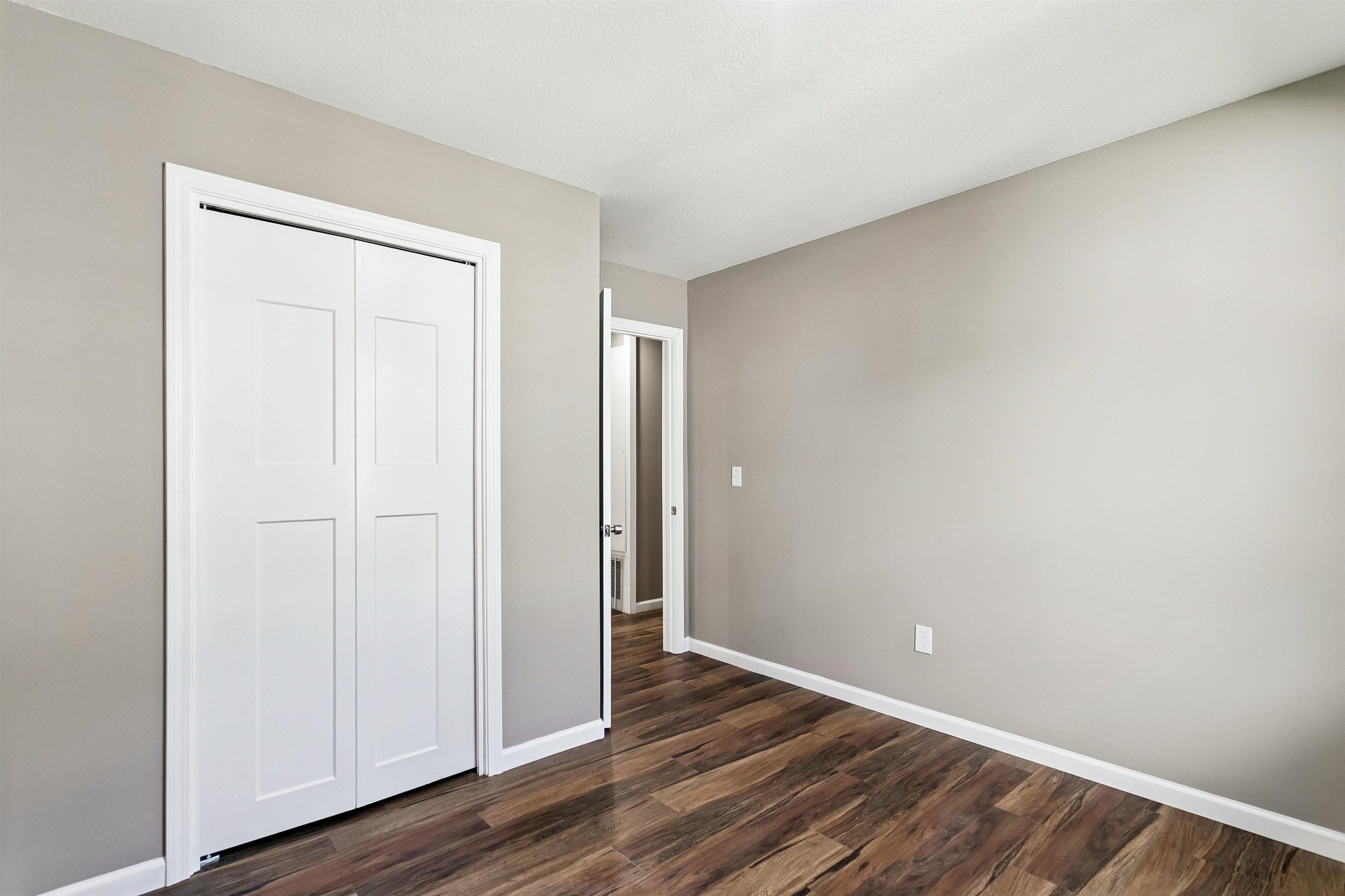 1849 S Madison Property Photo 16