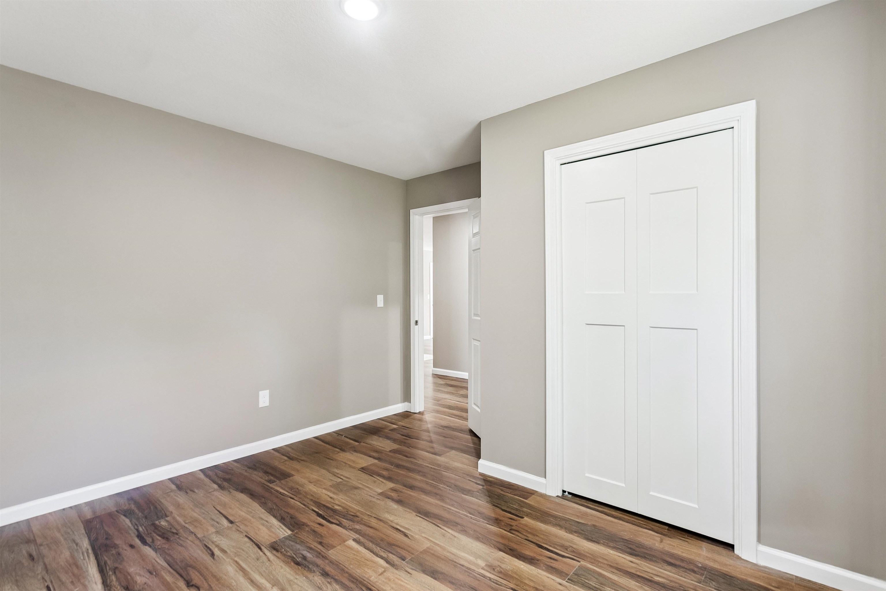 1849 S Madison Property Photo 18