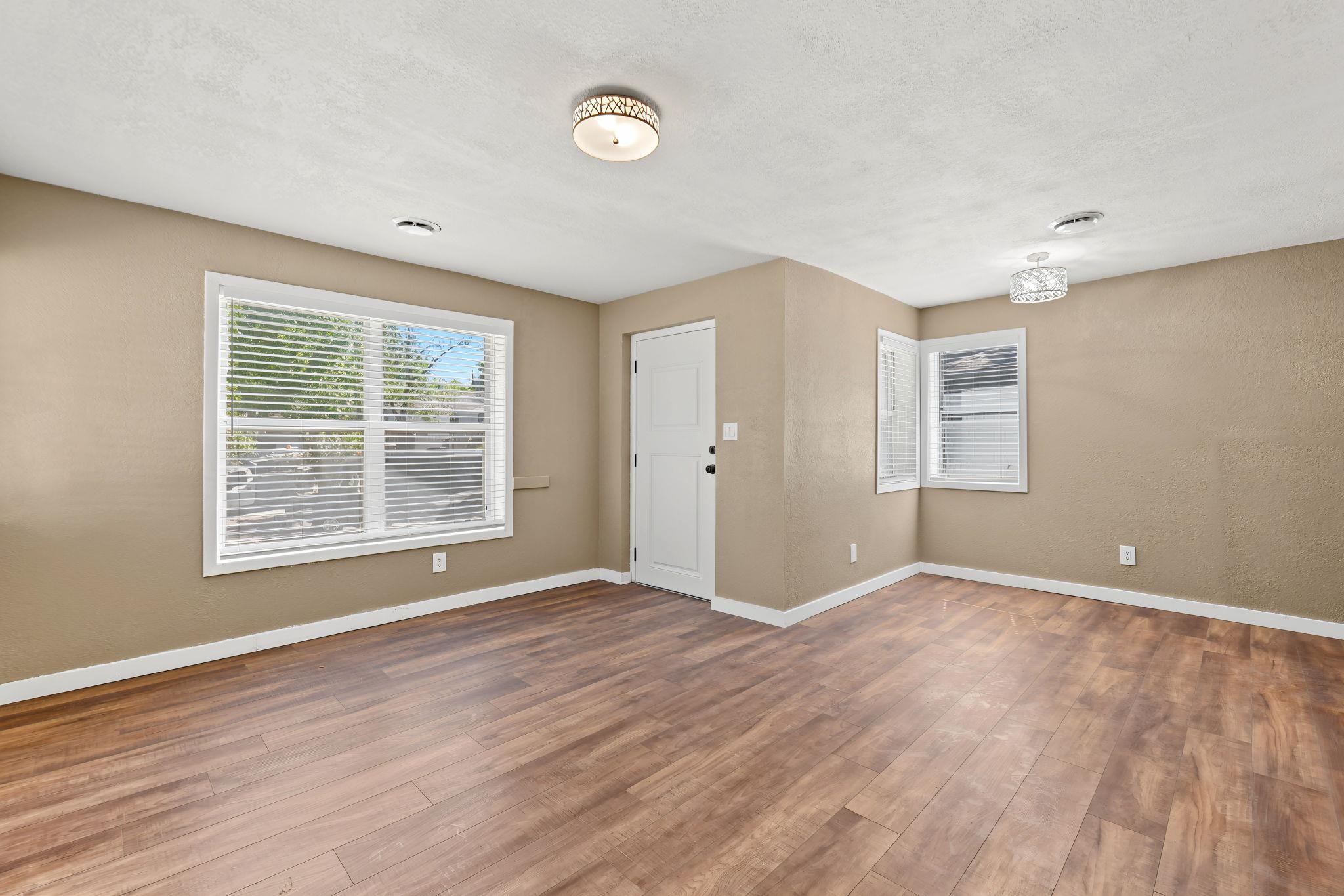 1547 N Gentry Dr Property Photo 13