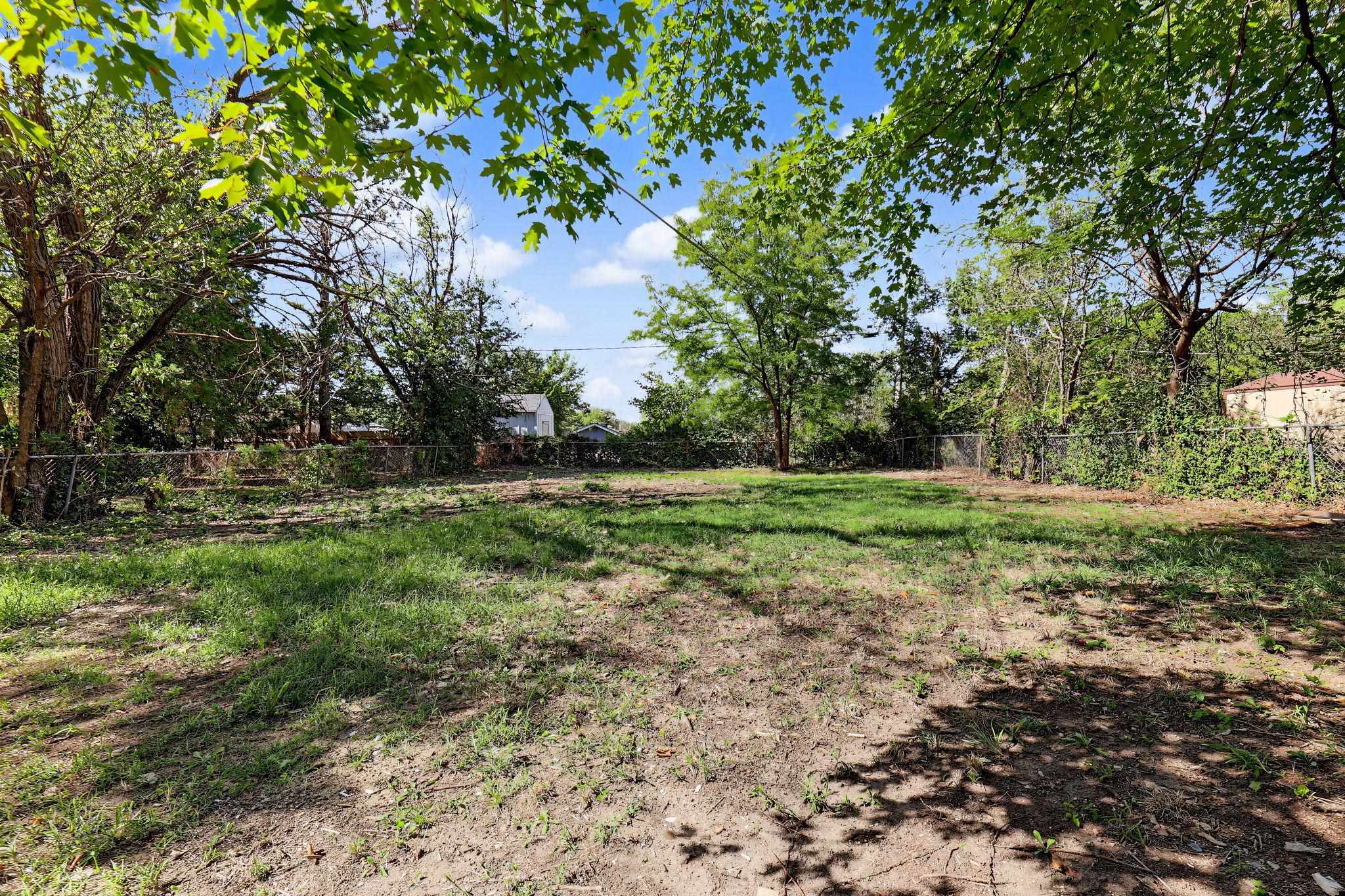 1547 N Gentry Dr Property Photo 31