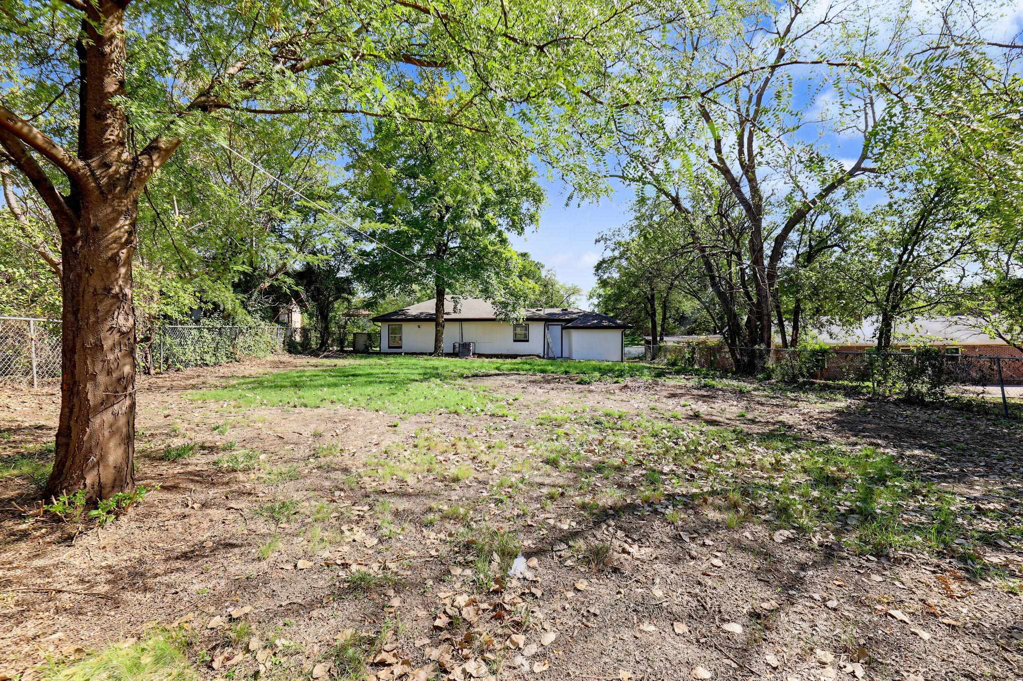 1547 N Gentry Dr Property Photo 34