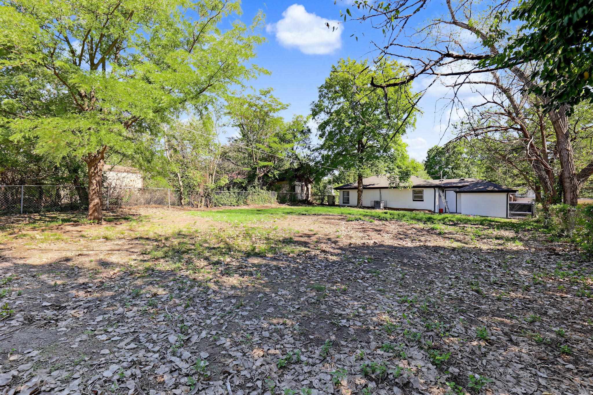 1547 N Gentry Dr Property Photo 35