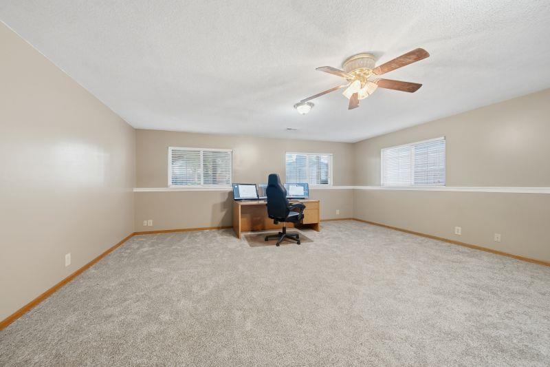 1319 E Spring Cir Property Photo 15